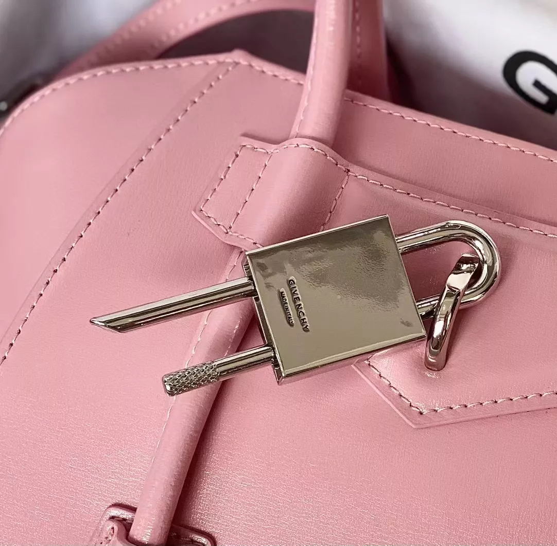Unique 1001 Givenchy AAA Quality Handbags For Women