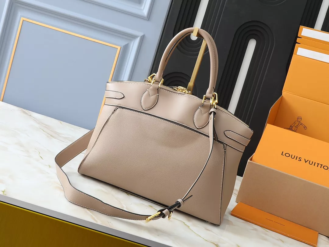 Unique 1008 Louis Vuitton AAA Quality Handbags For Women