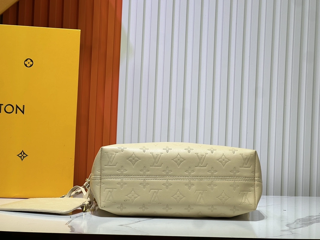 Unique 1128 Louis Vuitton AAA Quality Shoulder Bags For Women