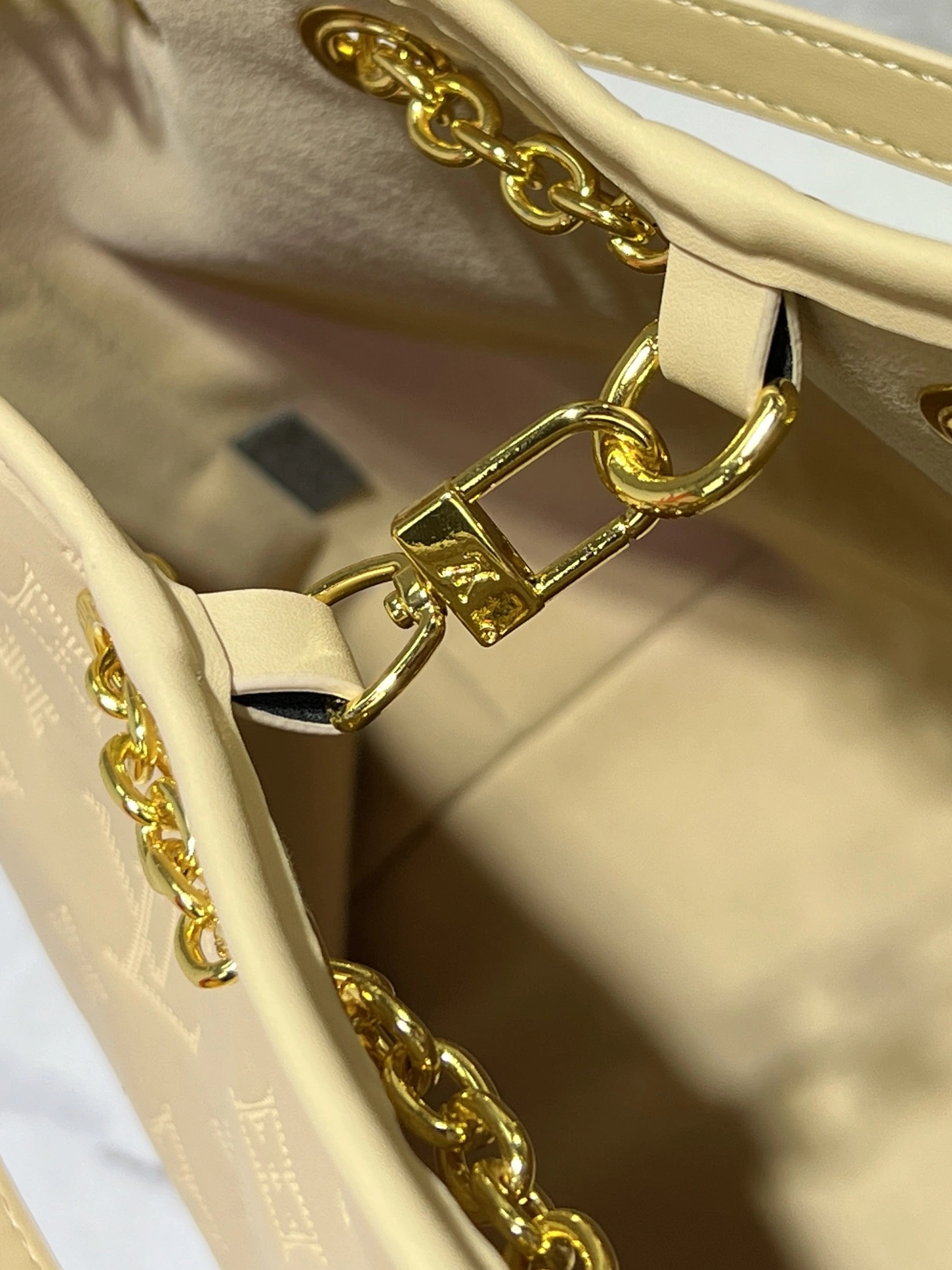 Unique 1128 Louis Vuitton AAA Quality Shoulder Bags For Women