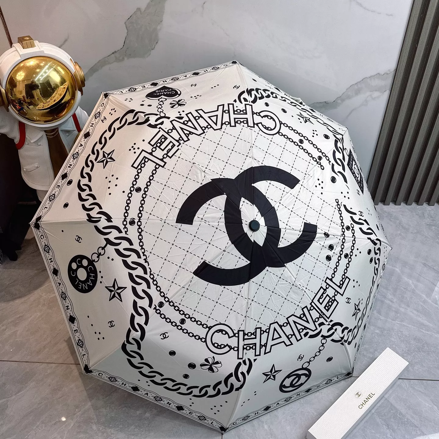 Unique 1326 Chanel Umbrellas