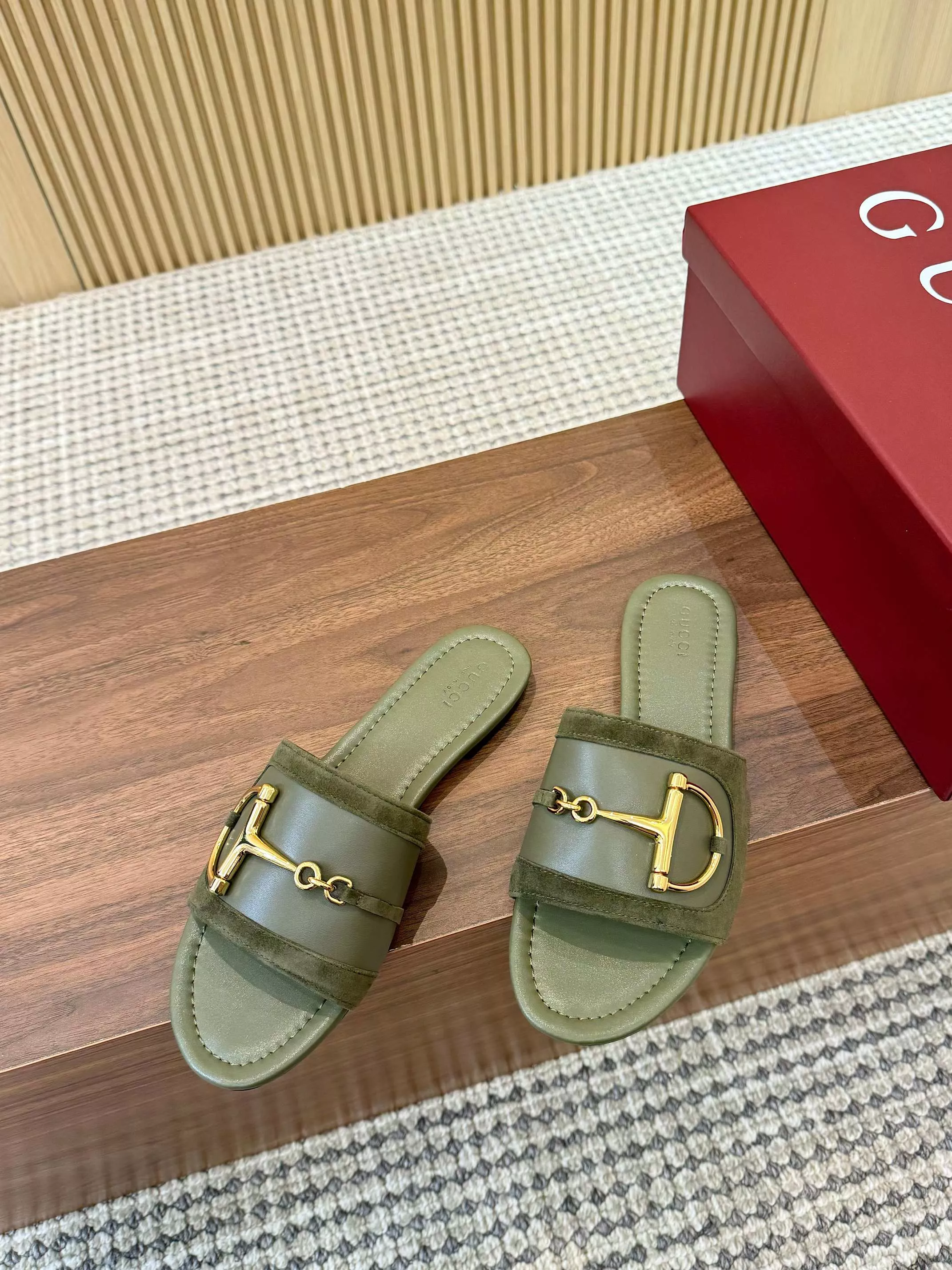 Unique 1389 Gucci Slippers For Women