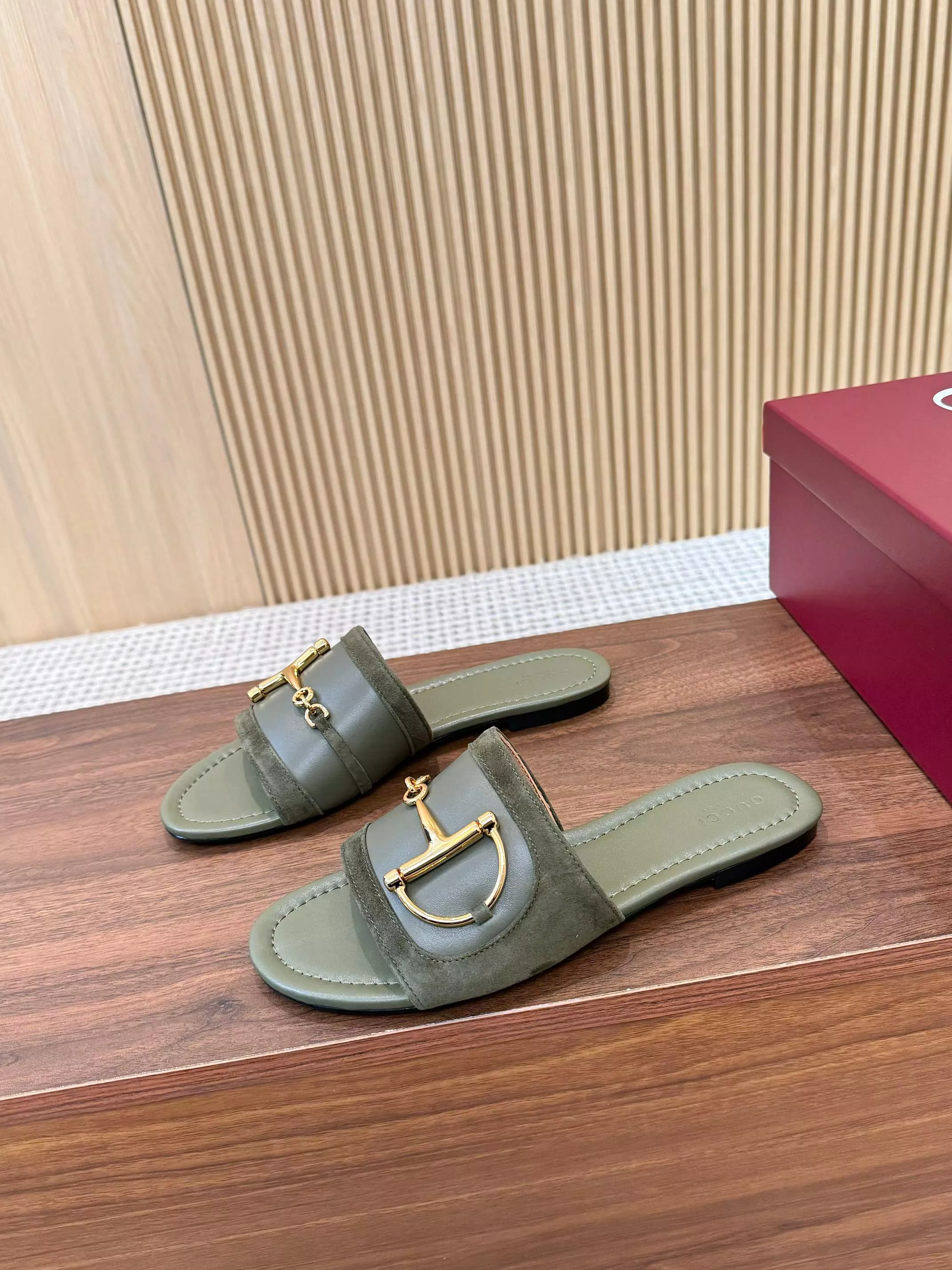 Unique 1389 Gucci Slippers For Women