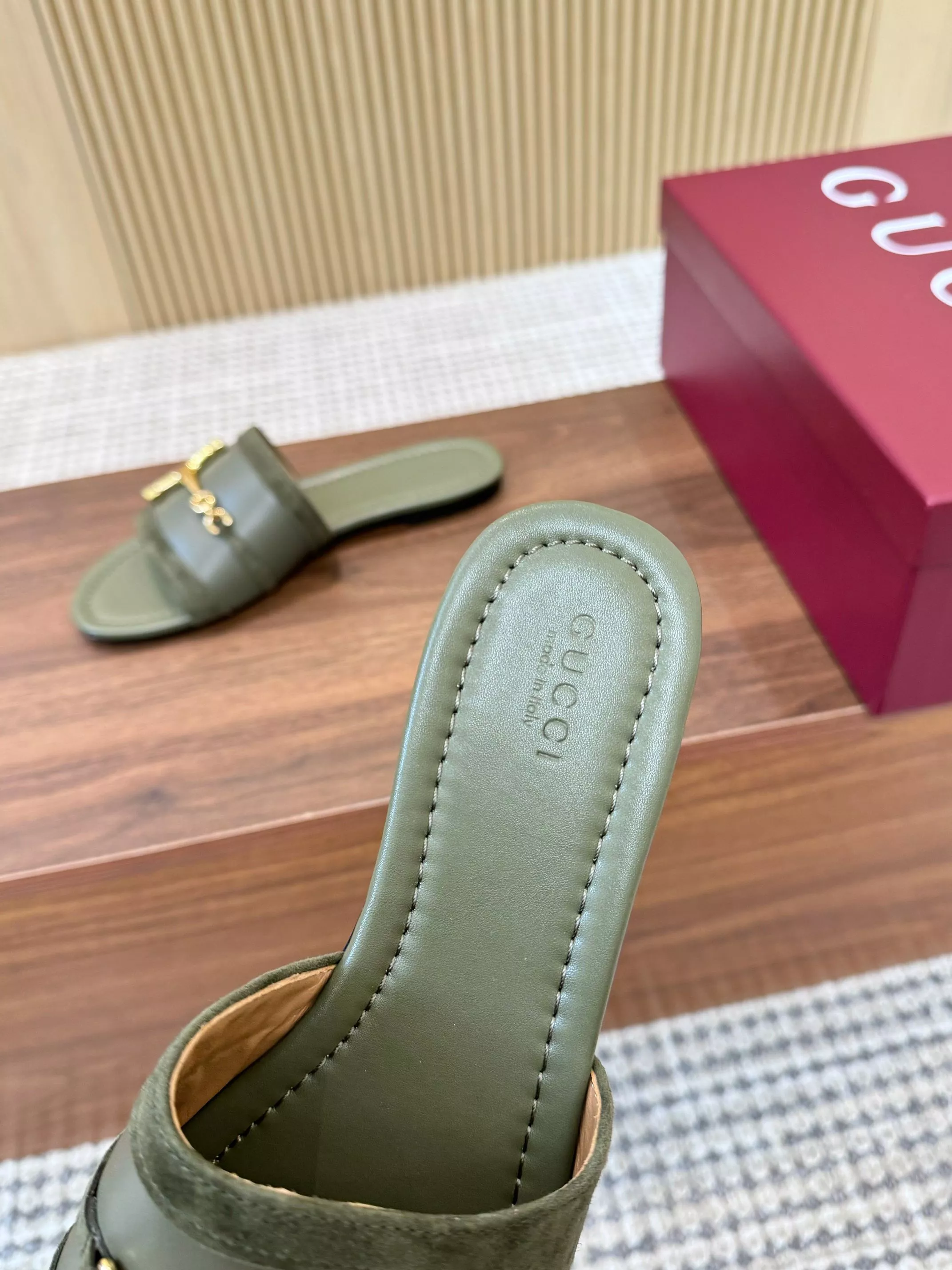 Unique 1389 Gucci Slippers For Women