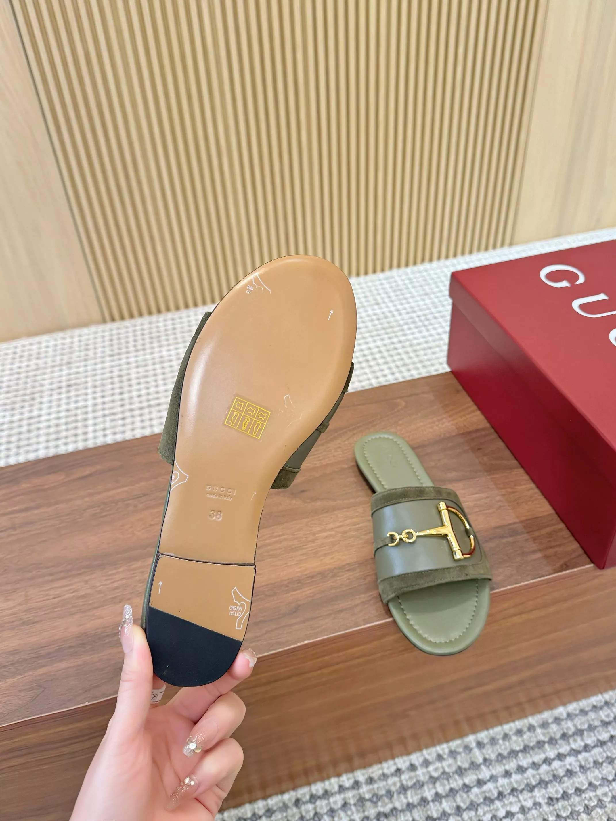 Unique 1389 Gucci Slippers For Women