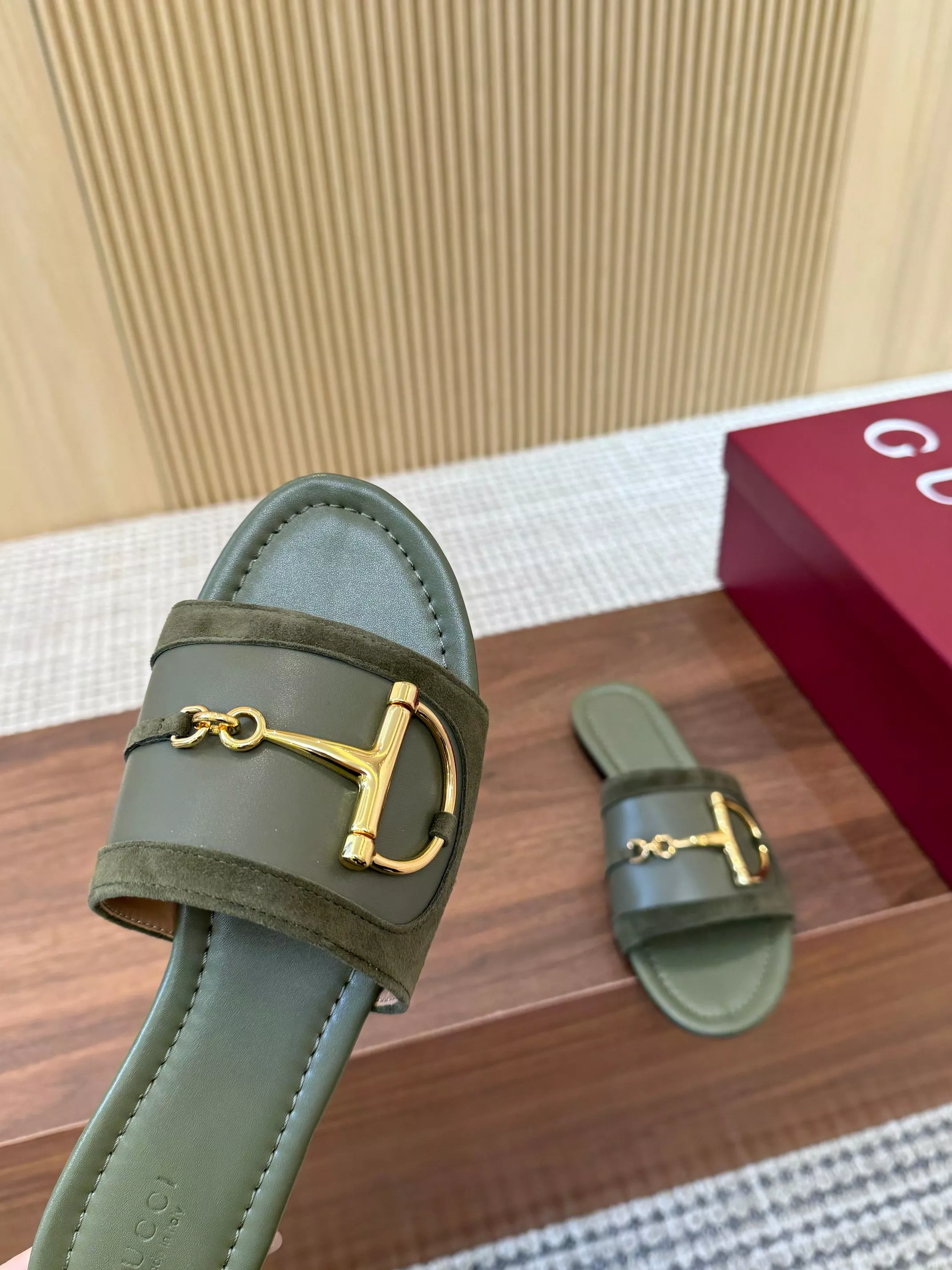 Unique 1389 Gucci Slippers For Women