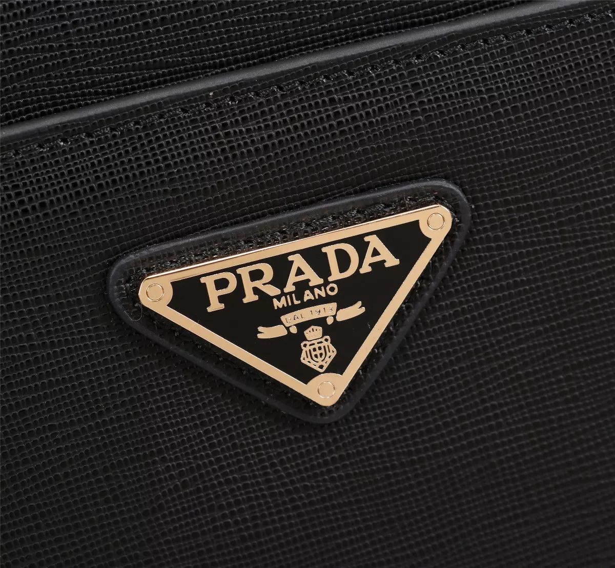 Unique 155 Prada AAA Man Wallets