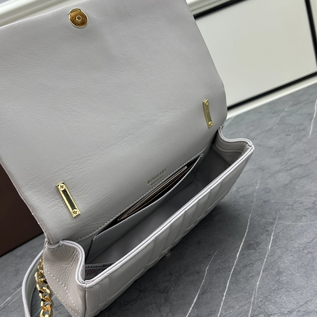 Unique 158 Burberry AAA Quality Messenger Bags For Women
