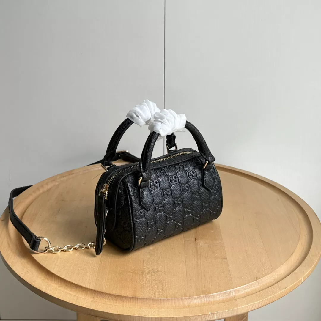 Unique 1673 Gucci AAA Quality Handbags For Women