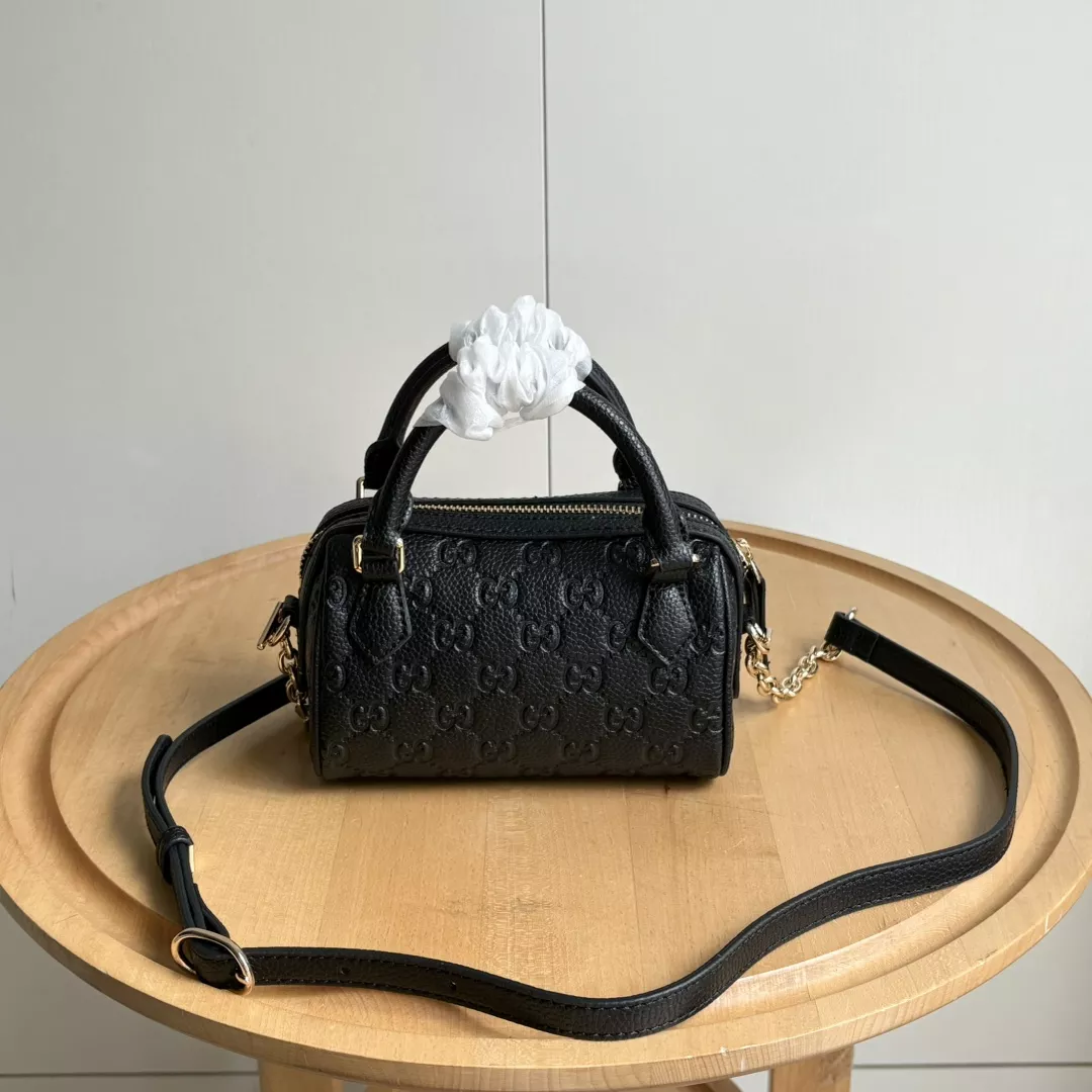 Unique 1673 Gucci AAA Quality Handbags For Women