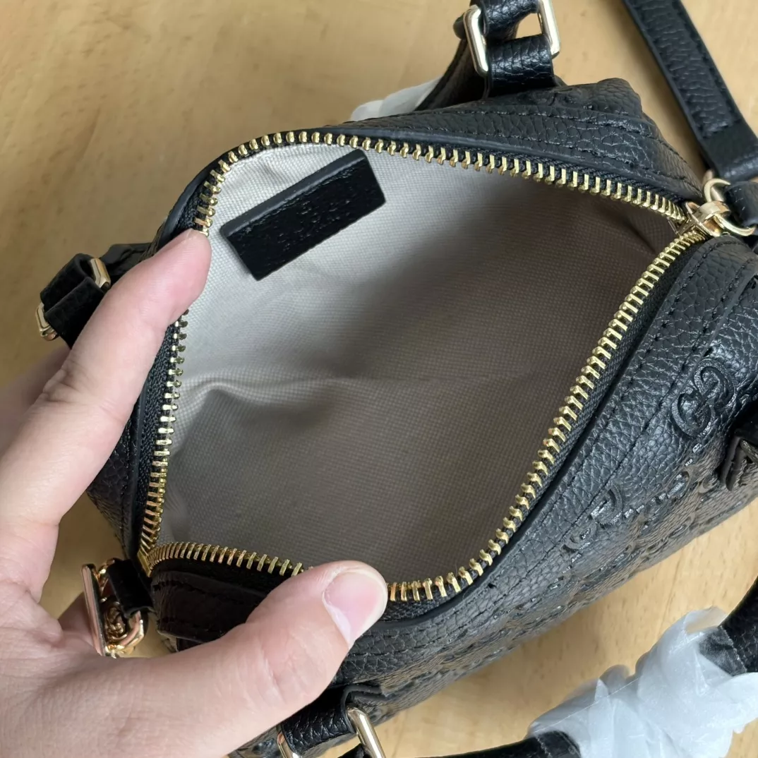 Unique 1673 Gucci AAA Quality Handbags For Women