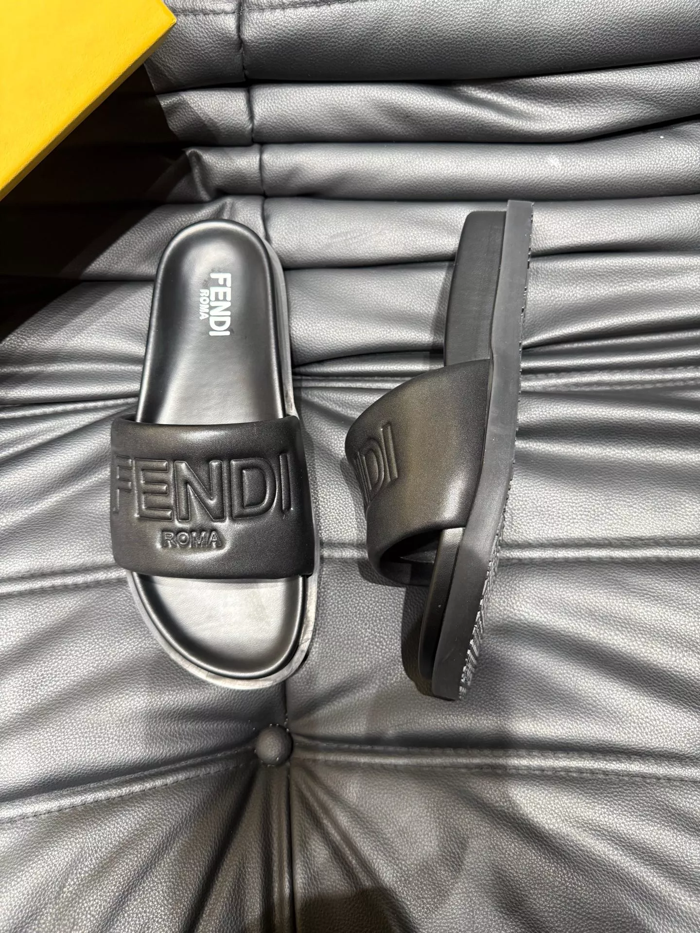 Unique 1834 Fendi Slippers For Men