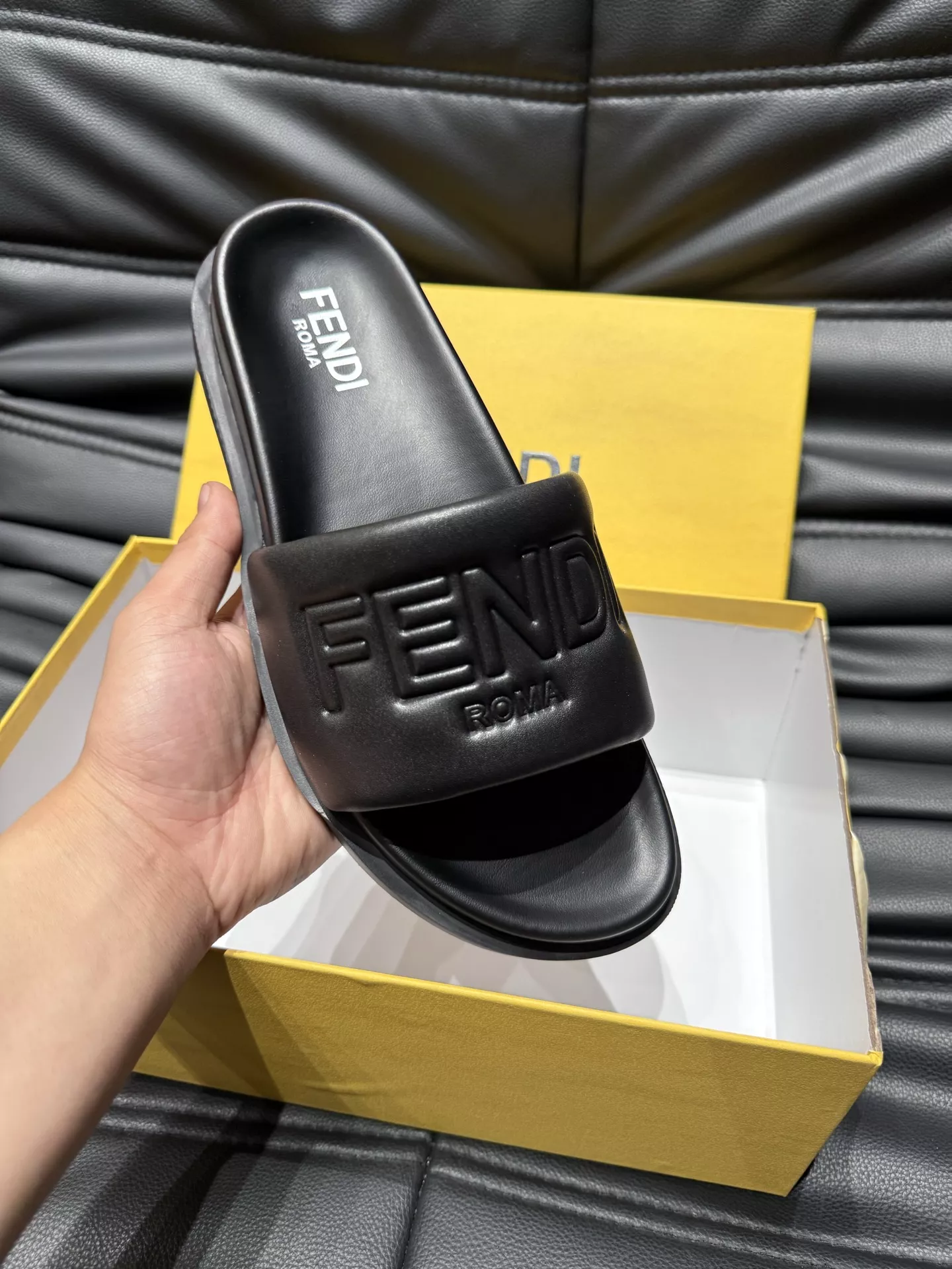 Unique 1834 Fendi Slippers For Men