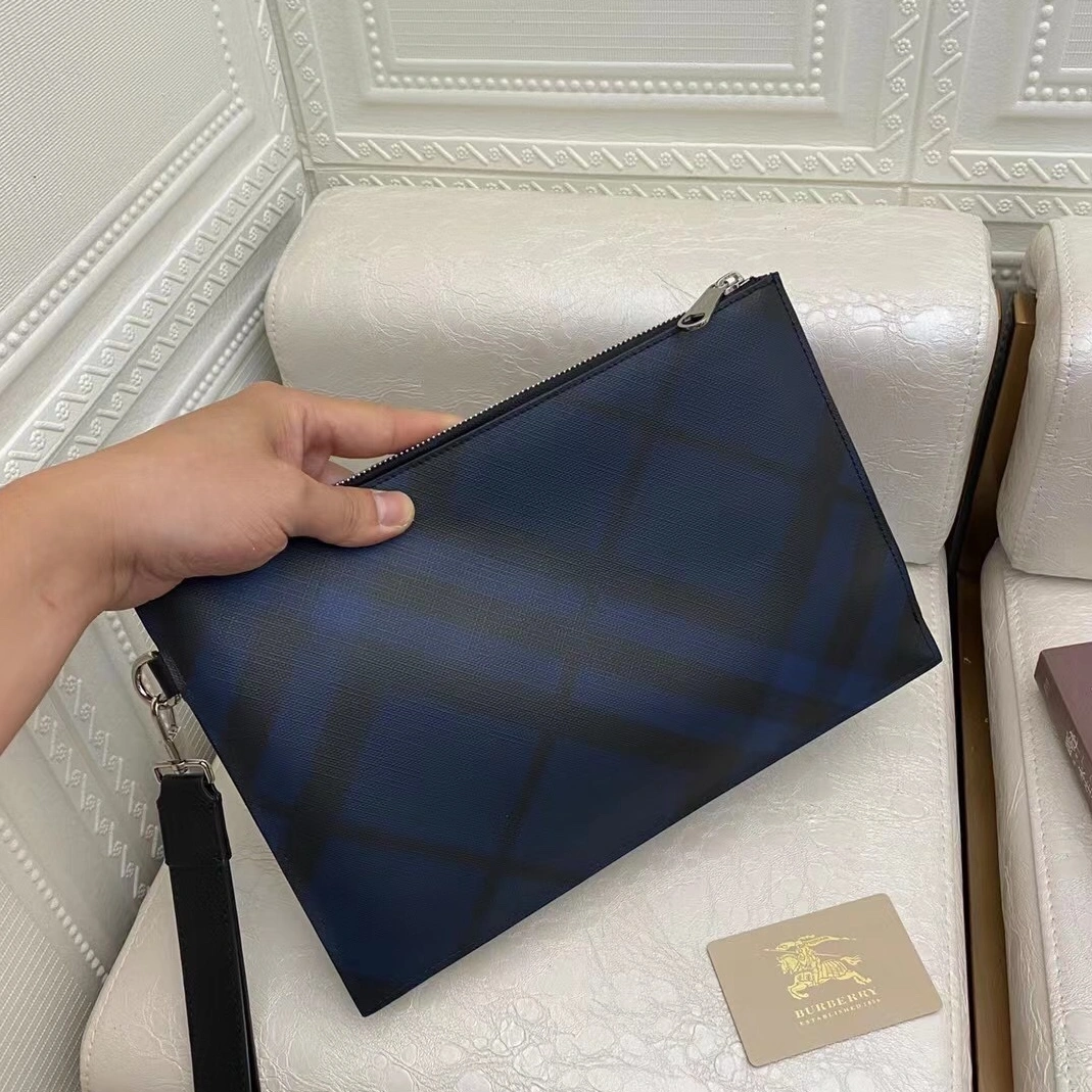 Unique 1888 Burberry AAA Man Wallets