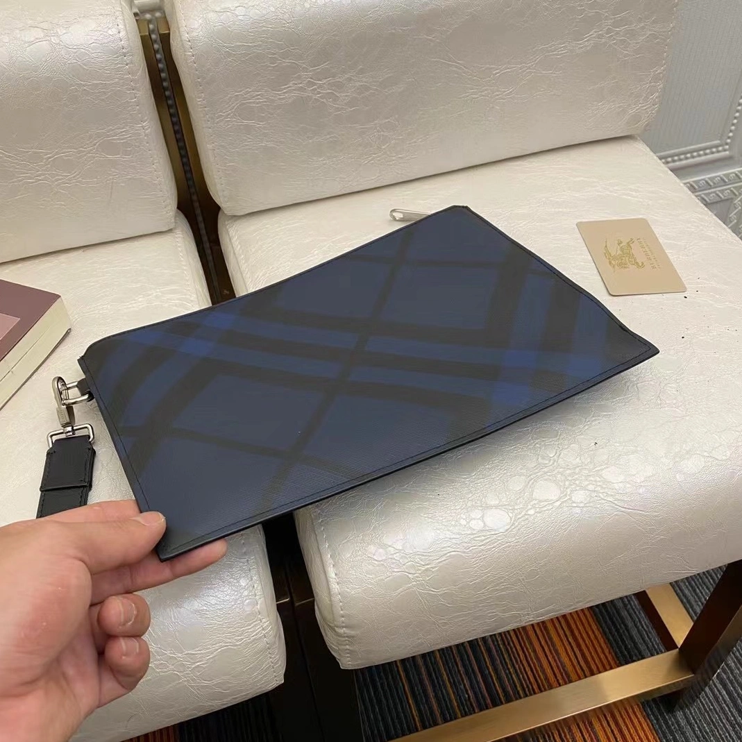 Unique 1888 Burberry AAA Man Wallets