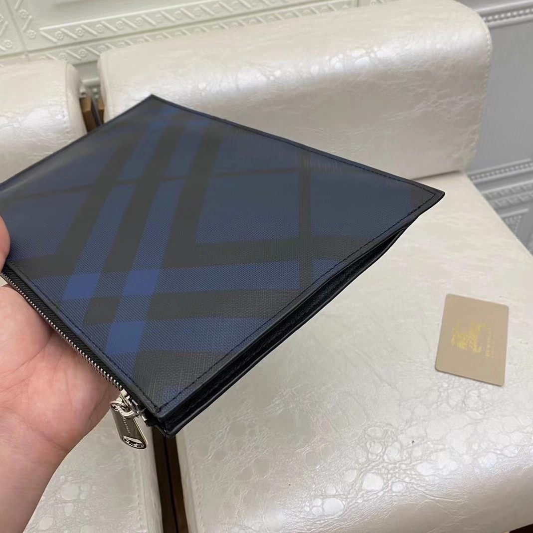 Unique 1888 Burberry AAA Man Wallets