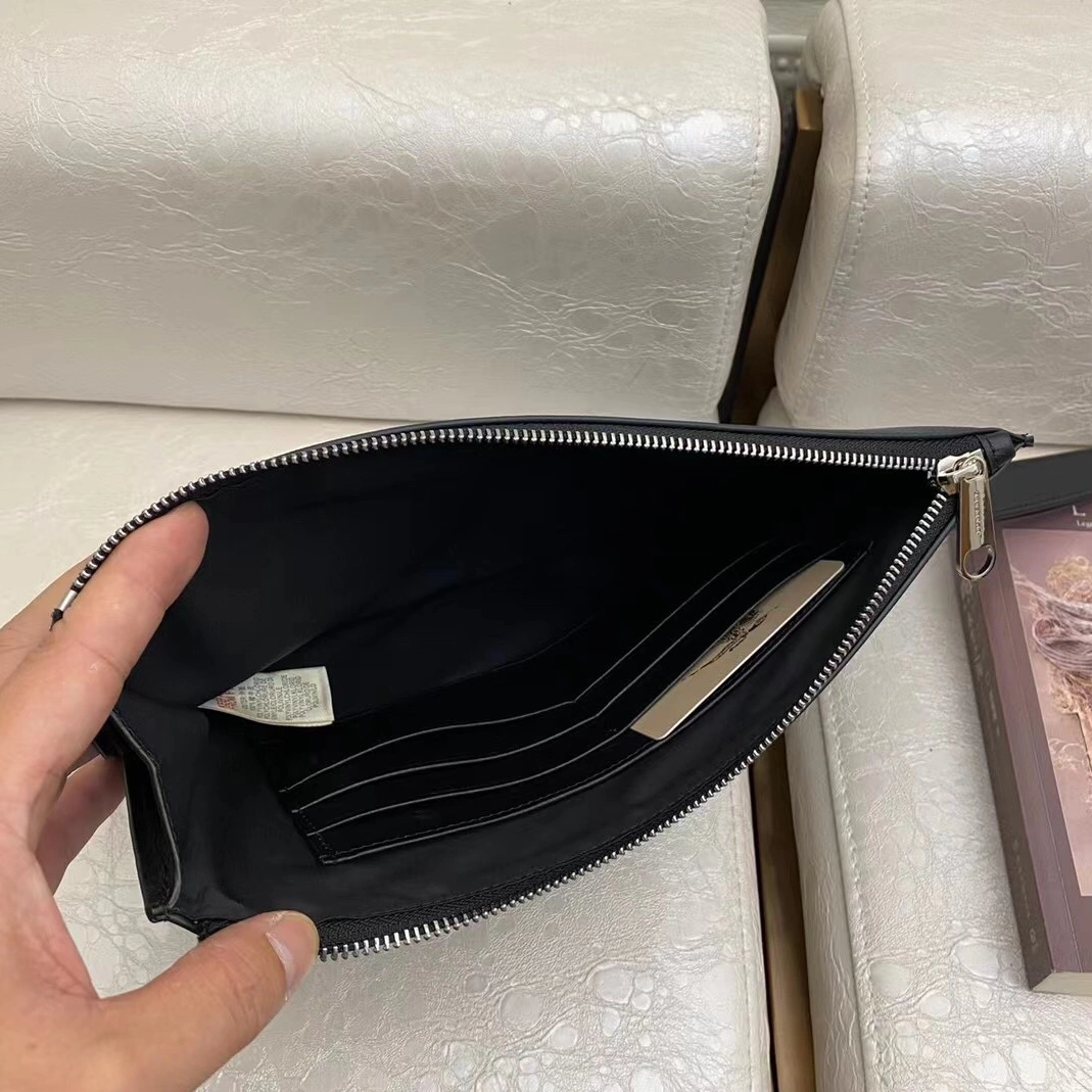 Unique 1888 Burberry AAA Man Wallets