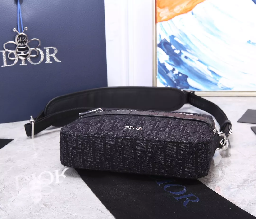 Unique 2025 Christian Dior AAA Man Messenger Bags