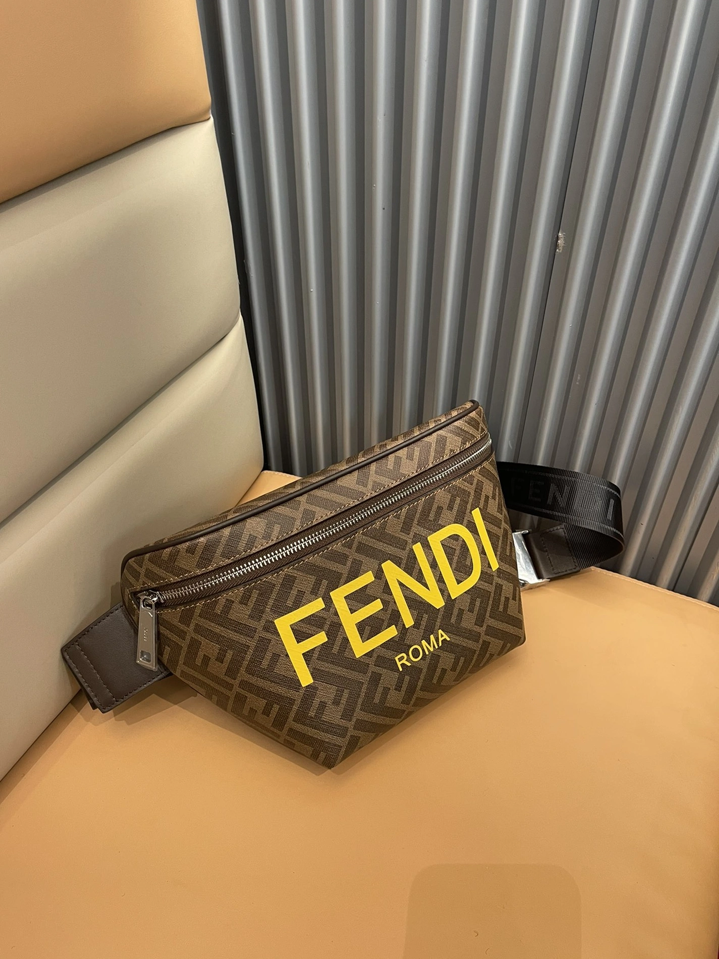 Unique 2174 Fendi AAA Man Belt Bags