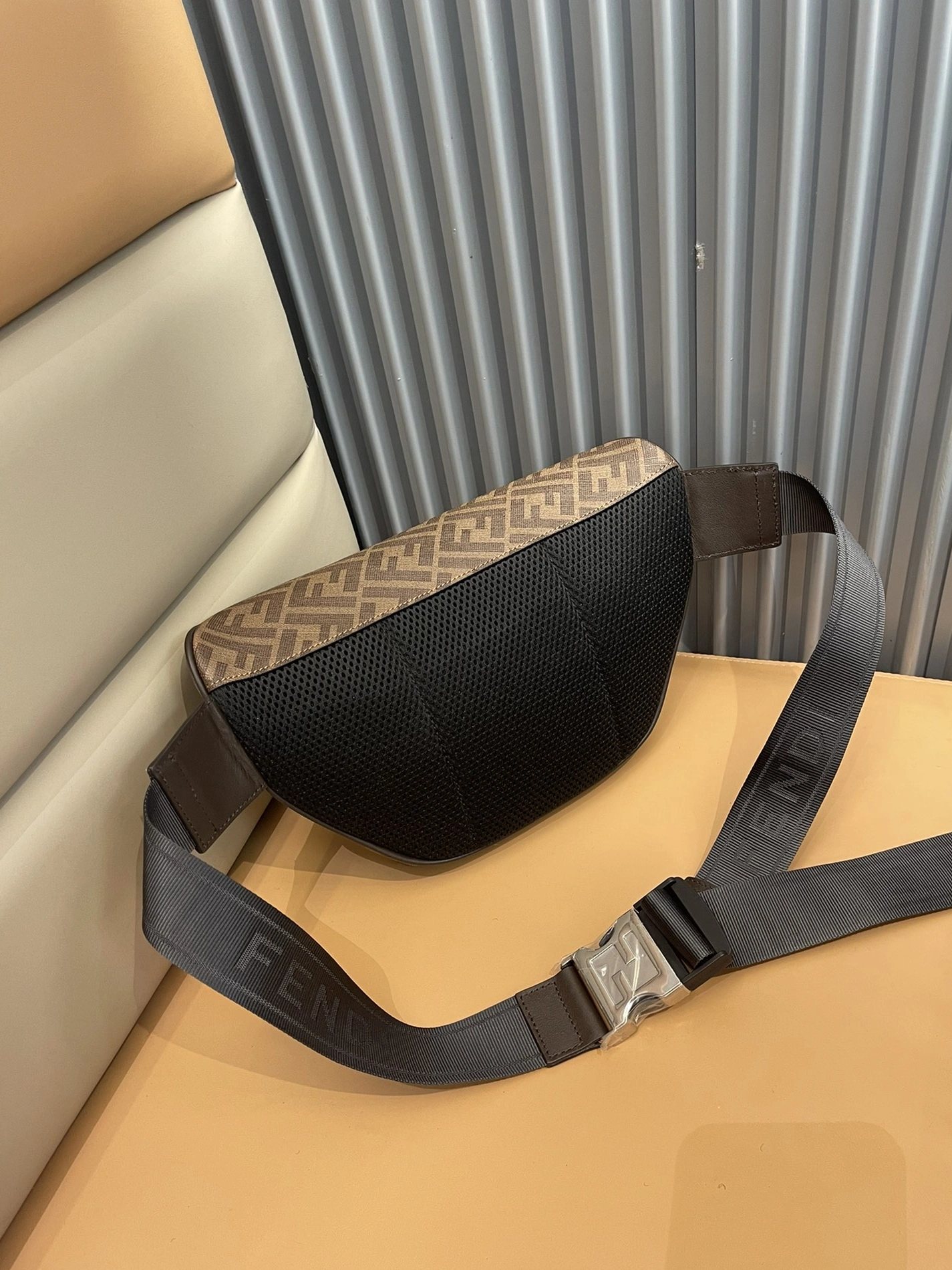 Unique 2174 Fendi AAA Man Belt Bags