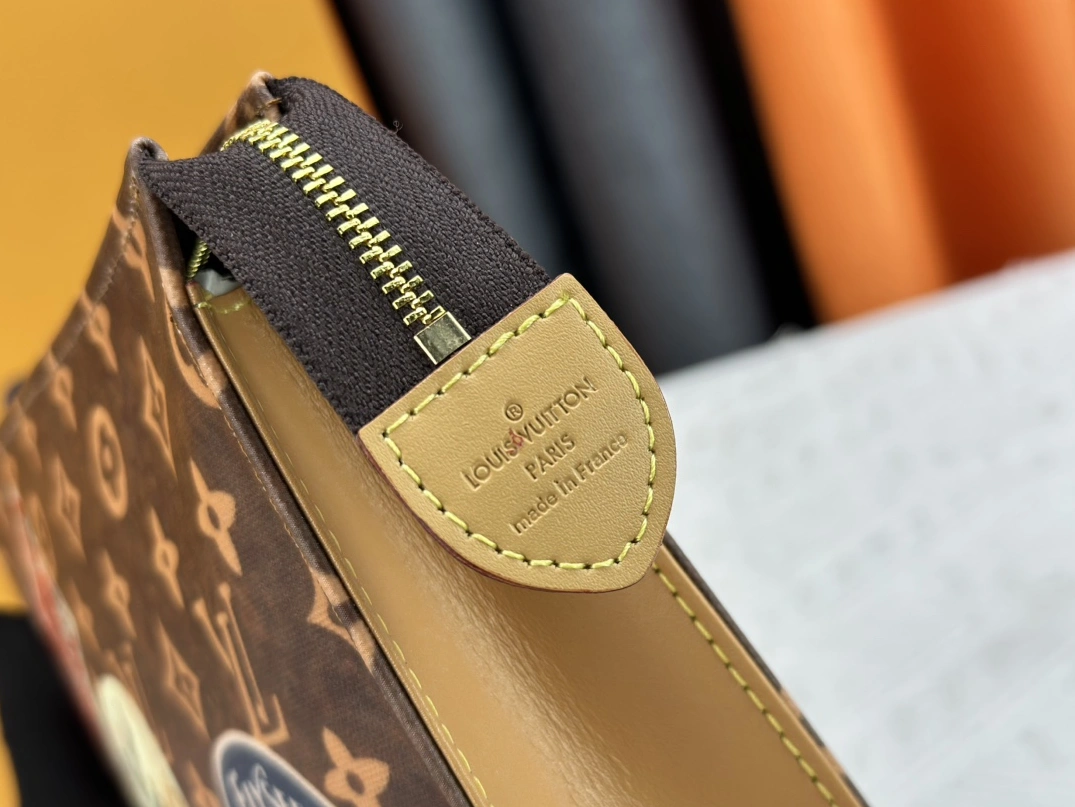 Unique 2238 Louis Vuitton LV Wallets For Women