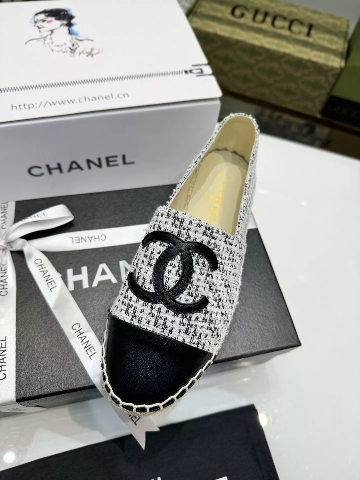 Unique 2288 Chanel Flat Shoes For Women
