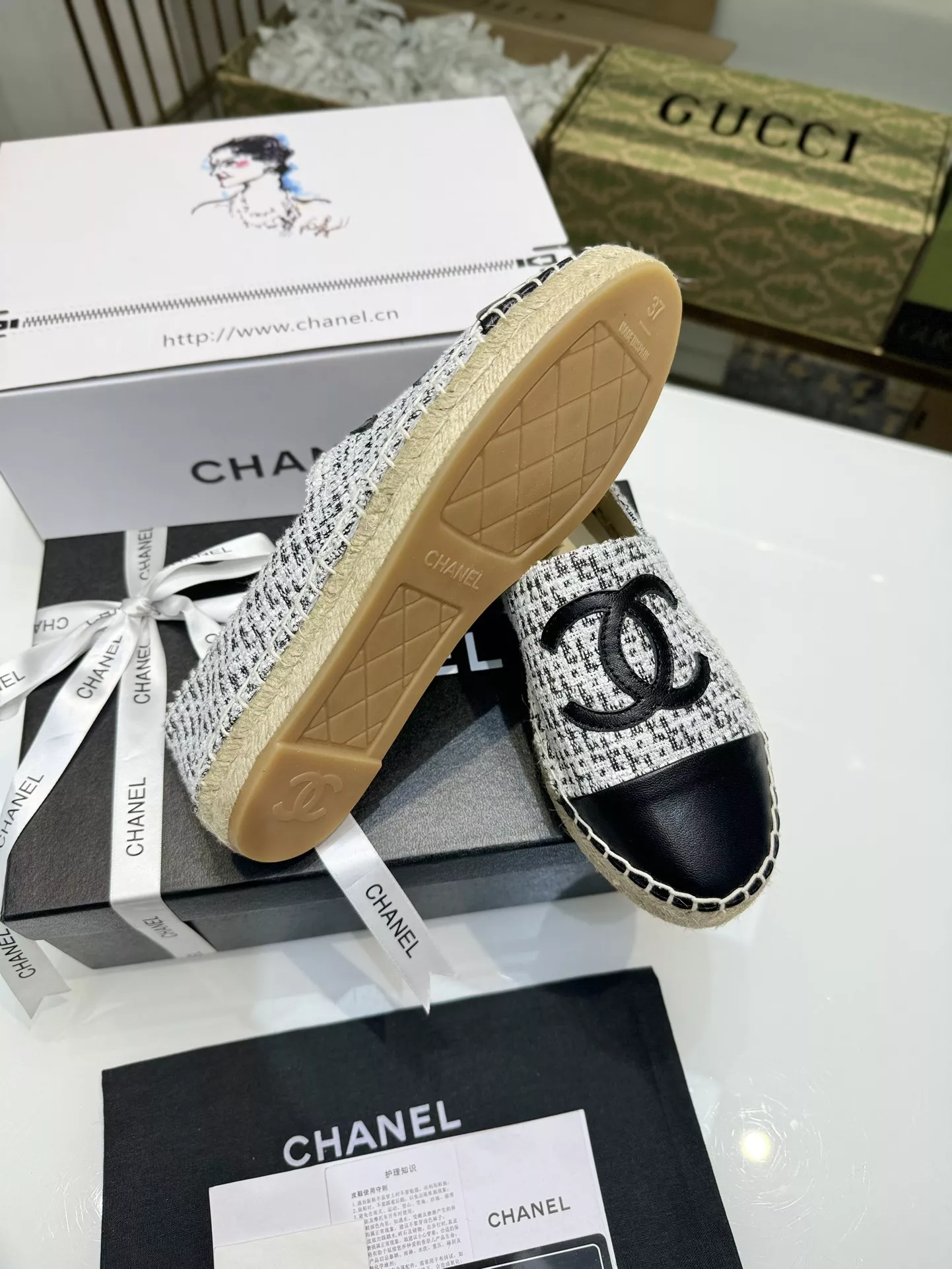 Unique 2288 Chanel Flat Shoes For Women