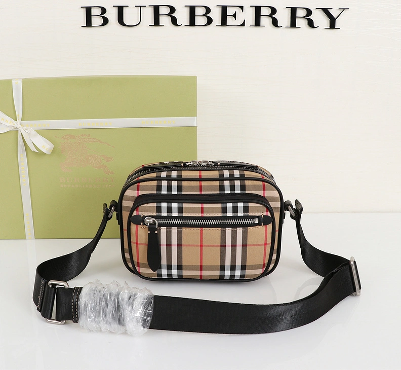 Unique 2343 Burberry AAA Quality Messenger Bags