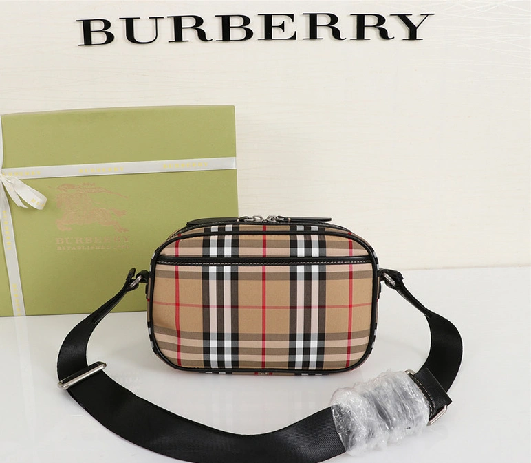 Unique 2343 Burberry AAA Quality Messenger Bags