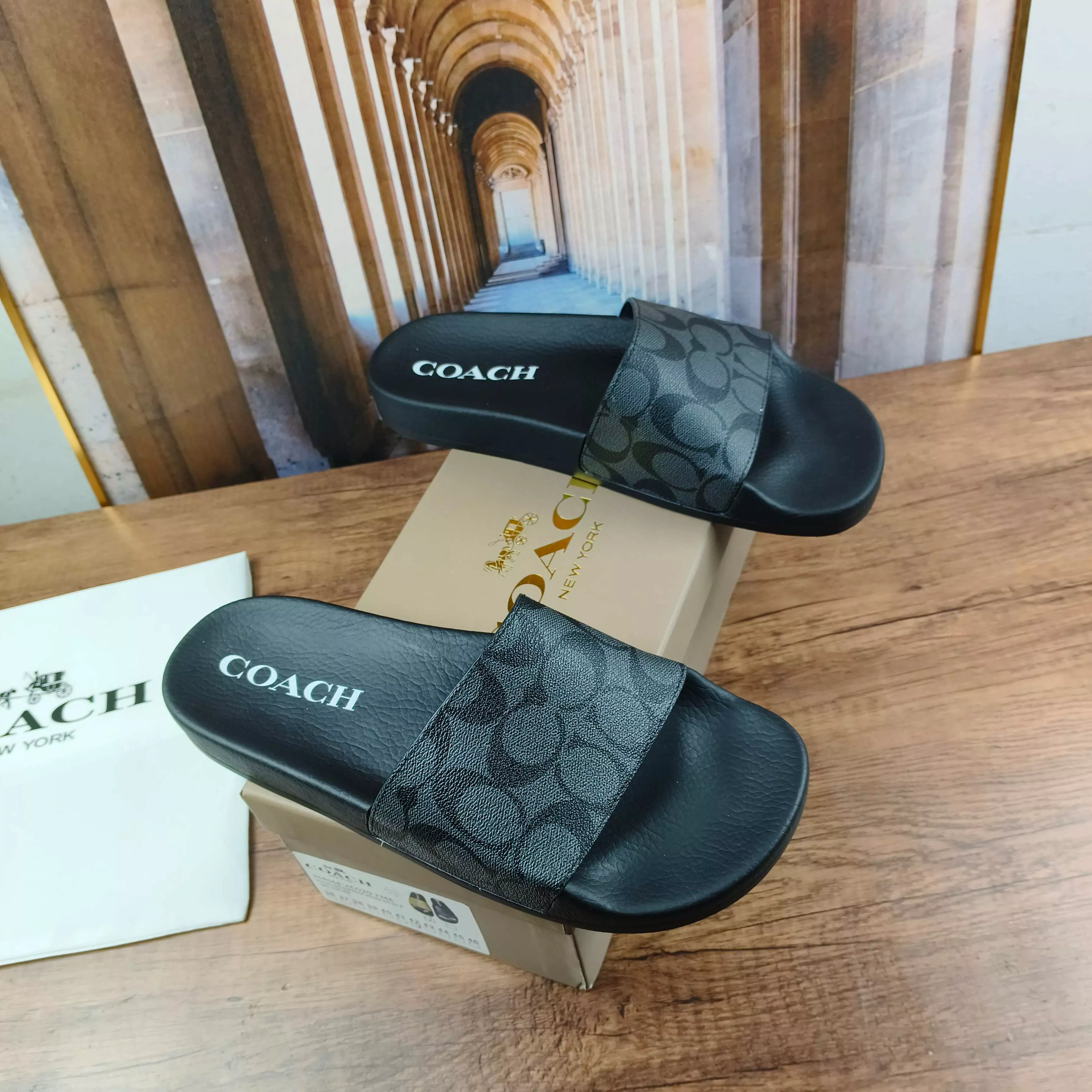 Unique 2467 Coach Slippers For Women