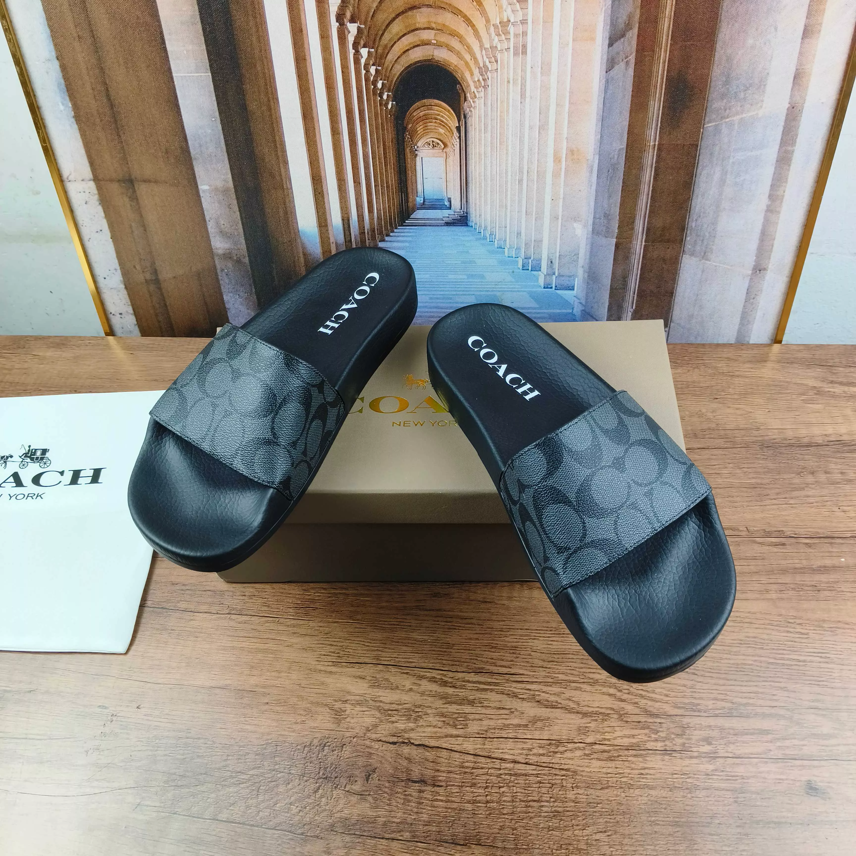 Unique 2467 Coach Slippers For Women