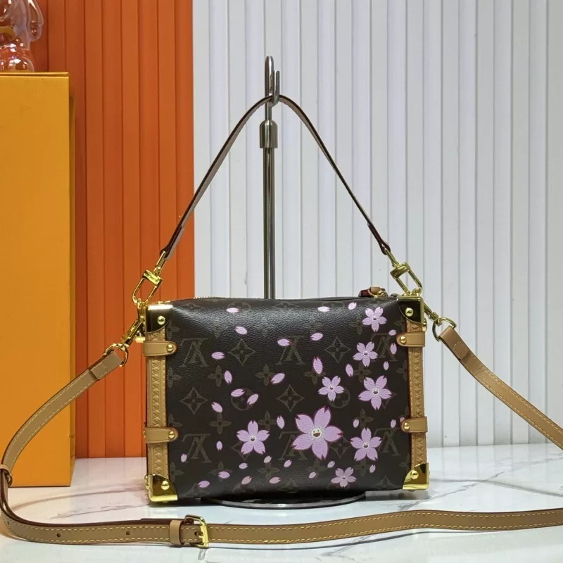 Unique 3291 Louis Vuitton AAA Quality Messenger Bags For Women