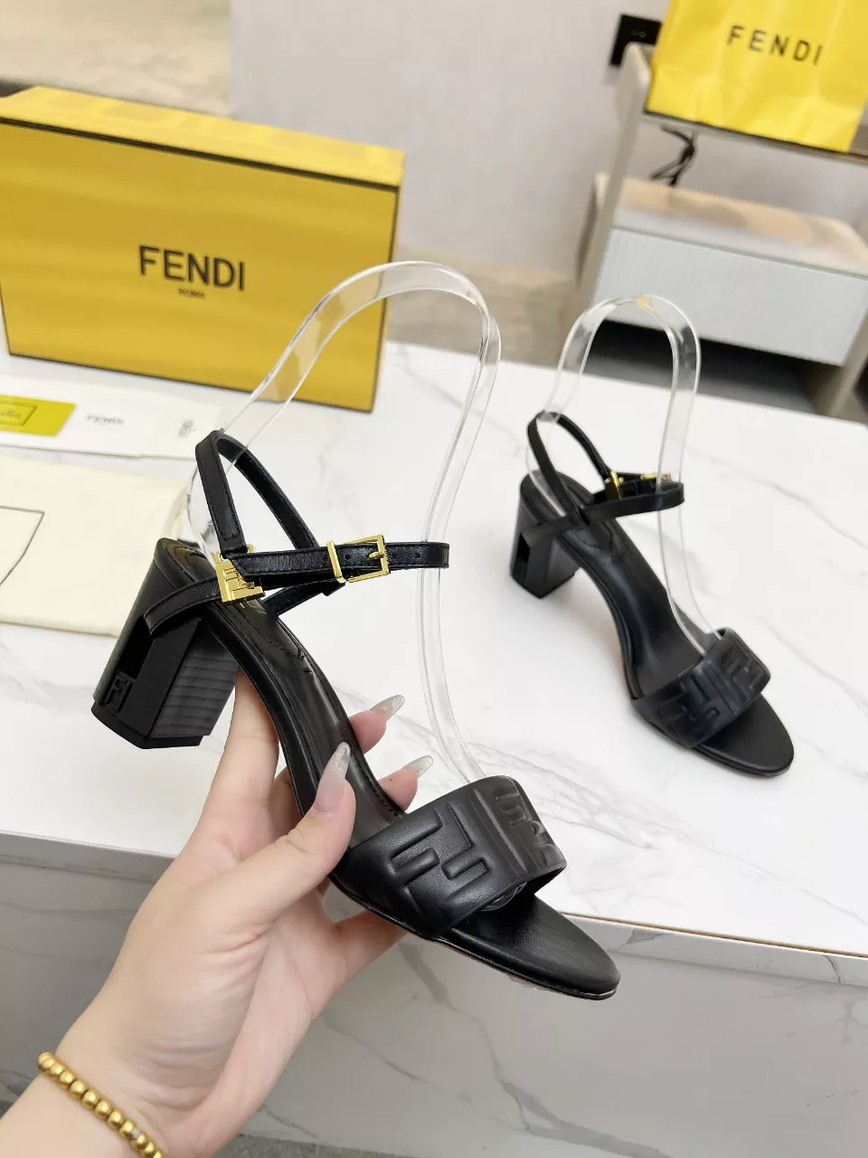 Unique 346 Fendi Sandal For Women