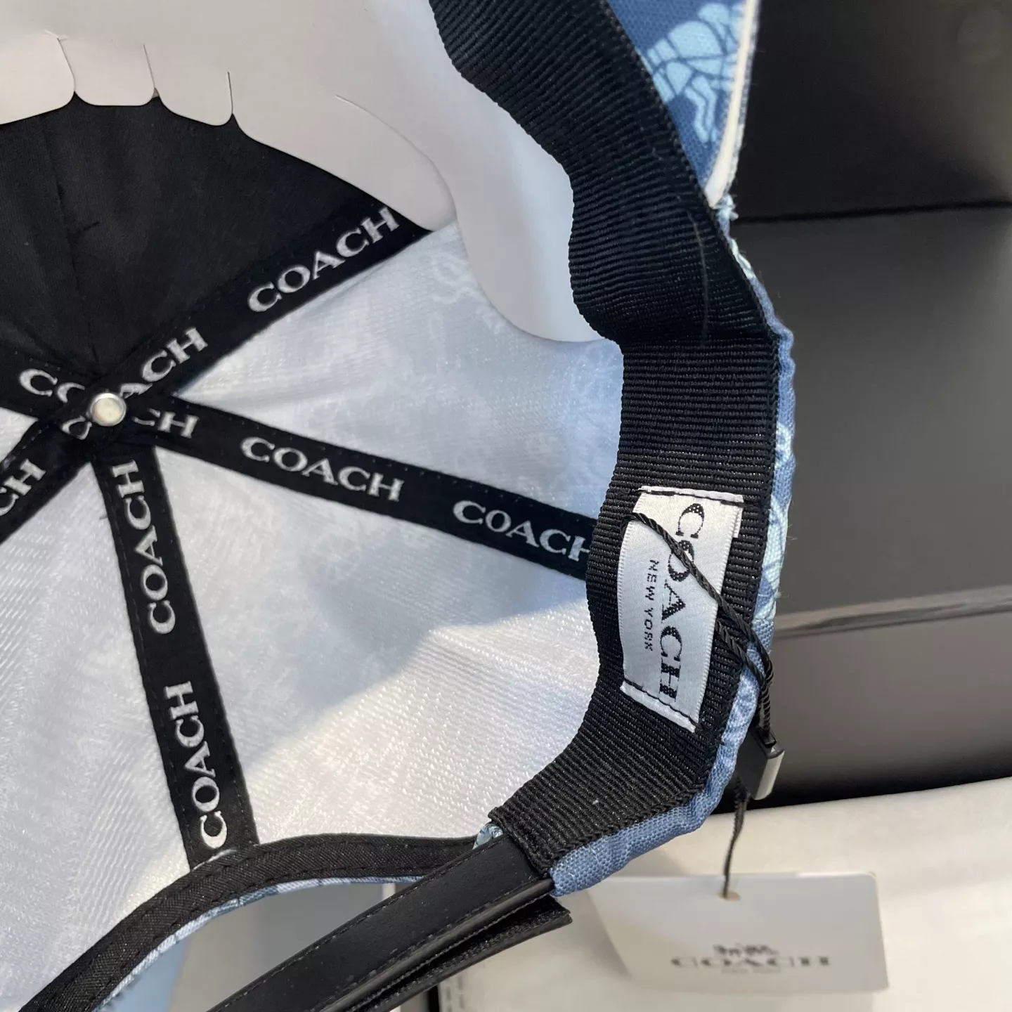 Unique 3589 Coach Caps