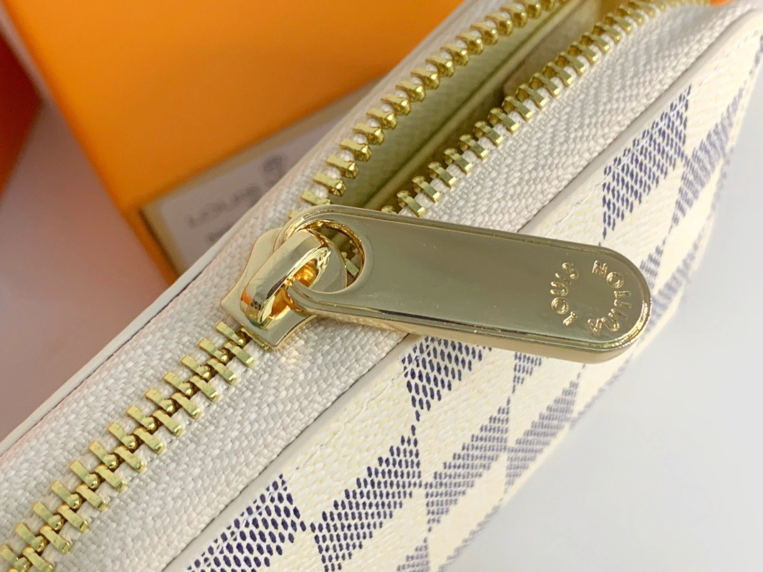 Unique 3680 Louis Vuitton LV Wallets