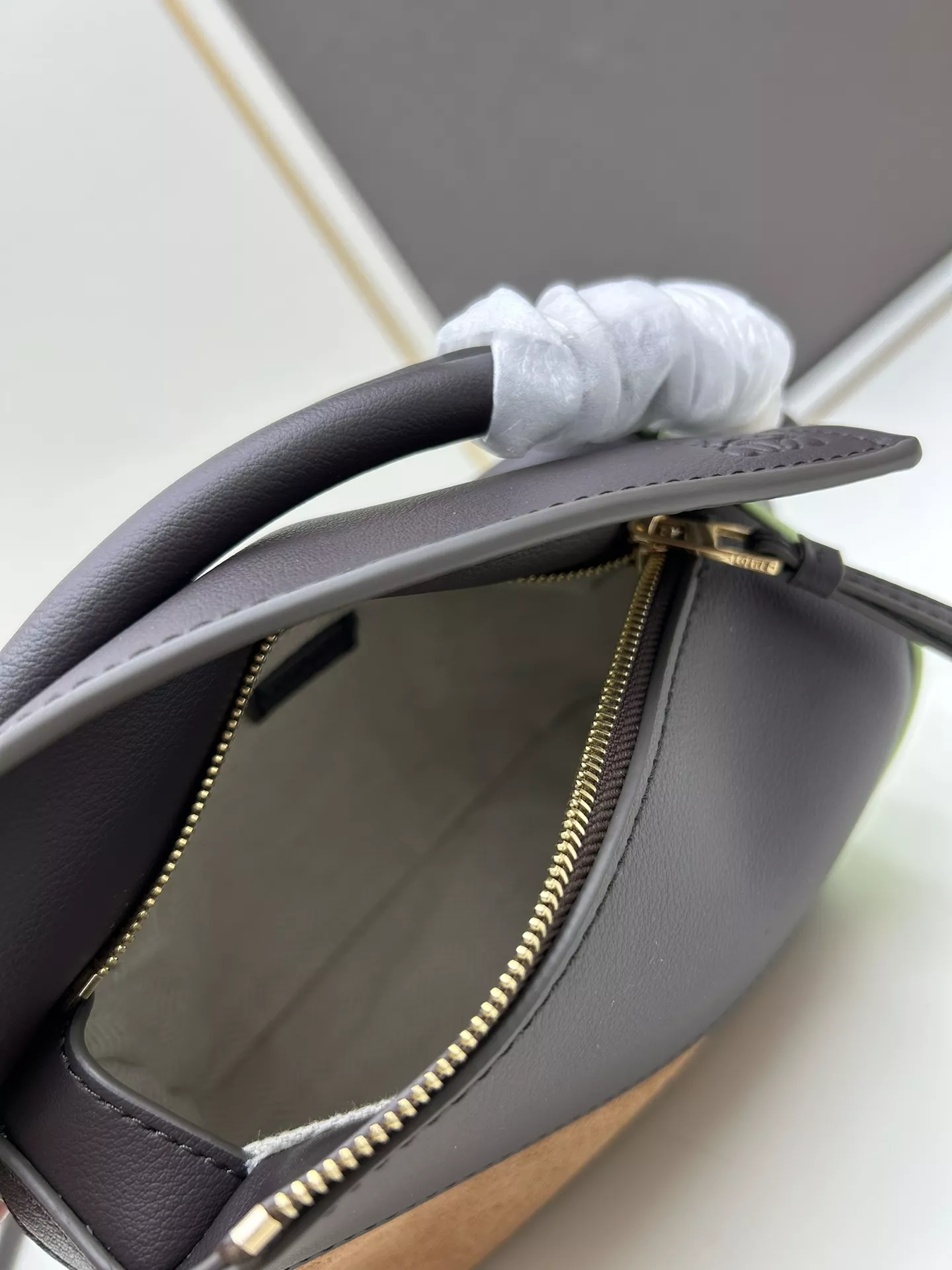 Unique 3770 LOEWE AAA Quality Messenger Bags For Women