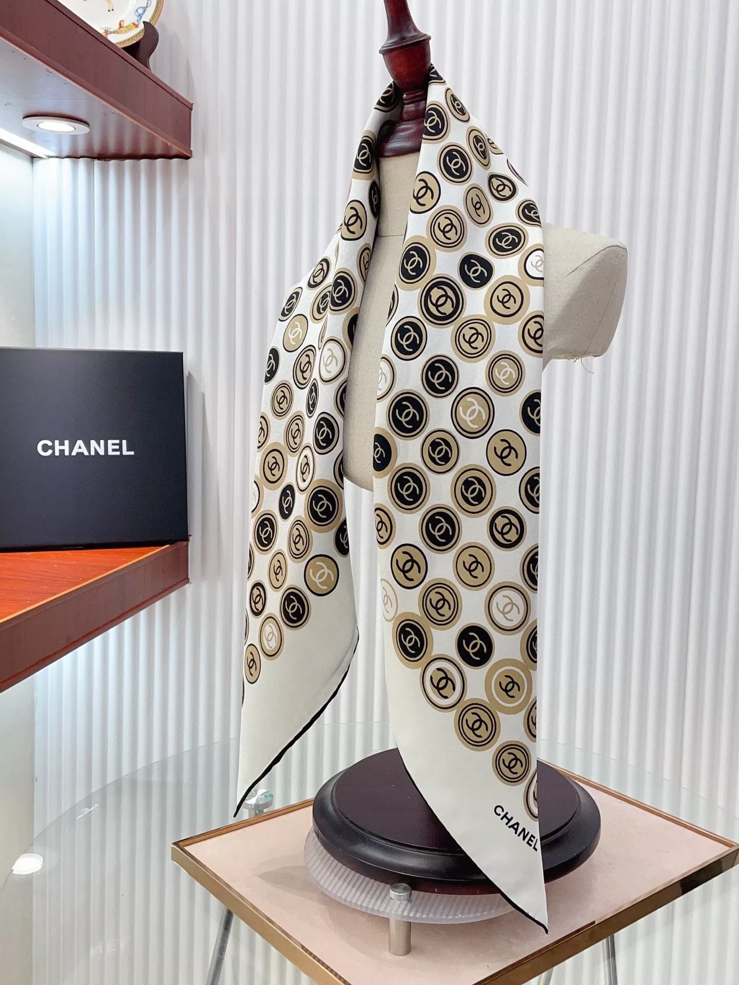 Unique 3811 Chanel Silk Squares