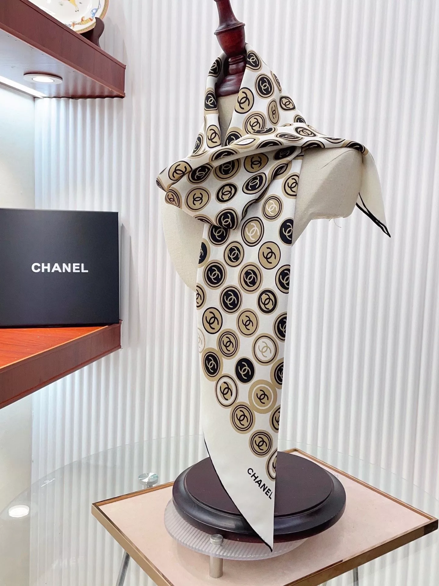 Unique 3811 Chanel Silk Squares