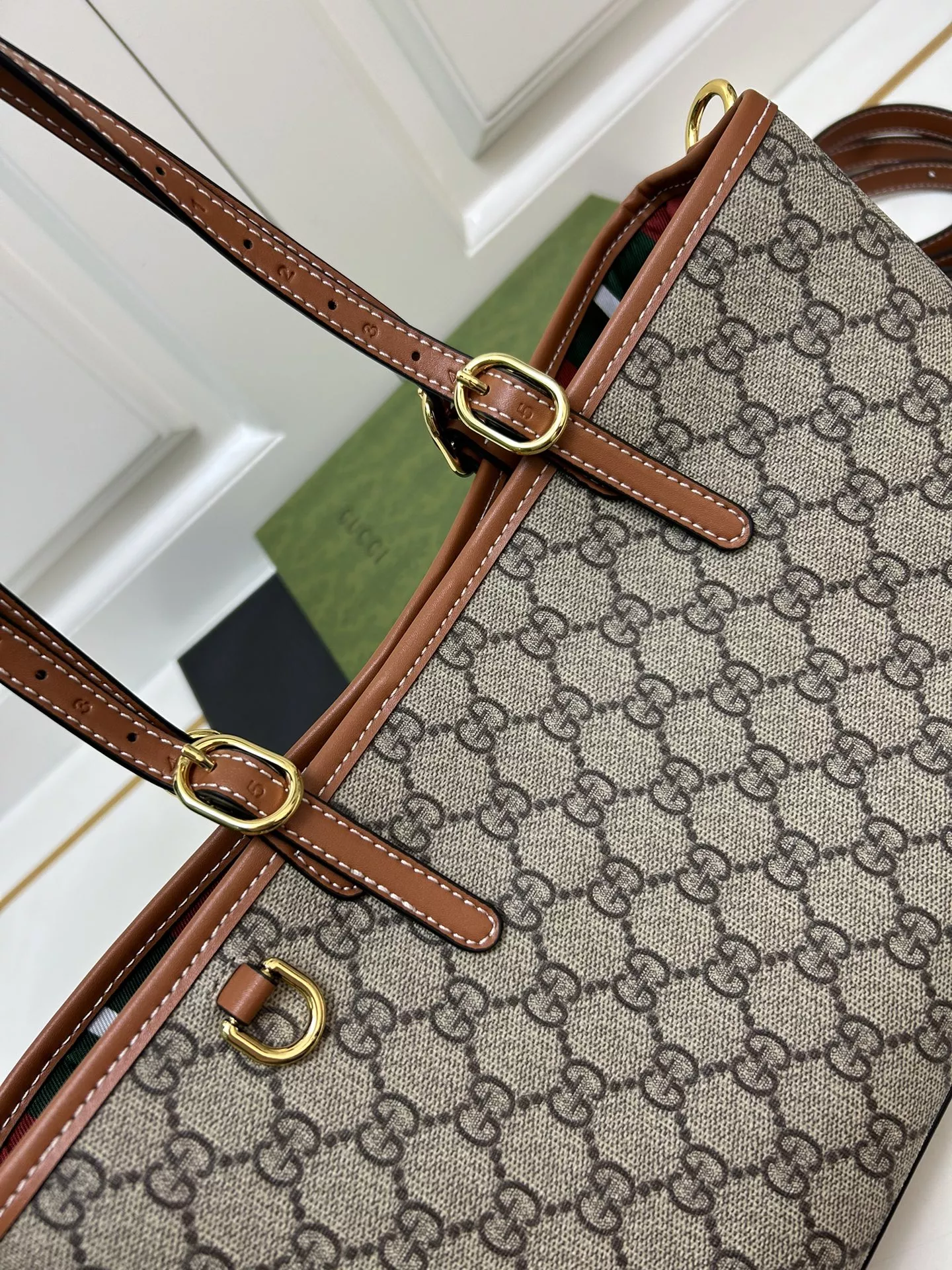 Unique 3904 Gucci AAA Quality Shoulder Bags For Women