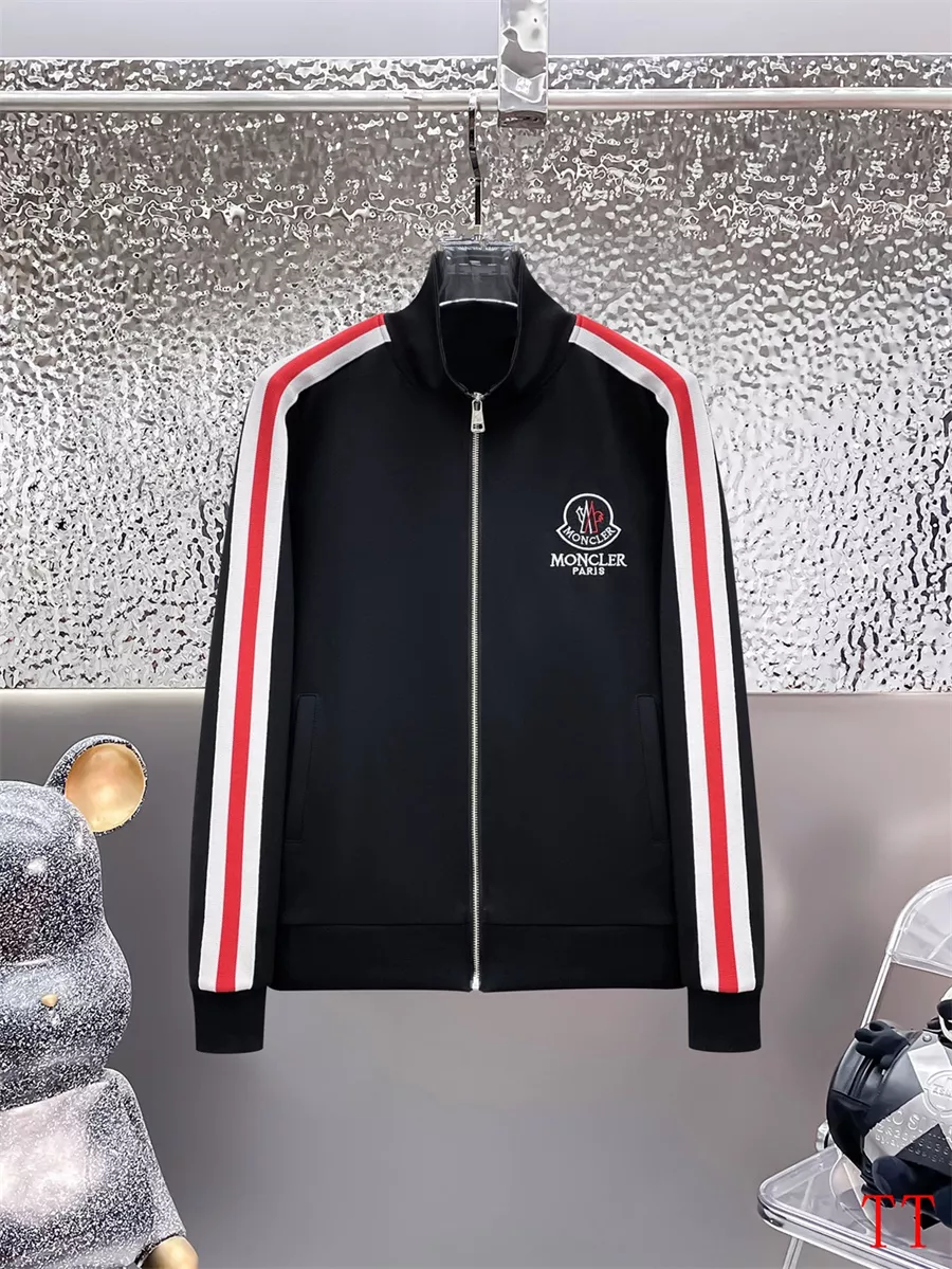 Unique 4305 Moncler Tracksuits Long Sleeved For Men