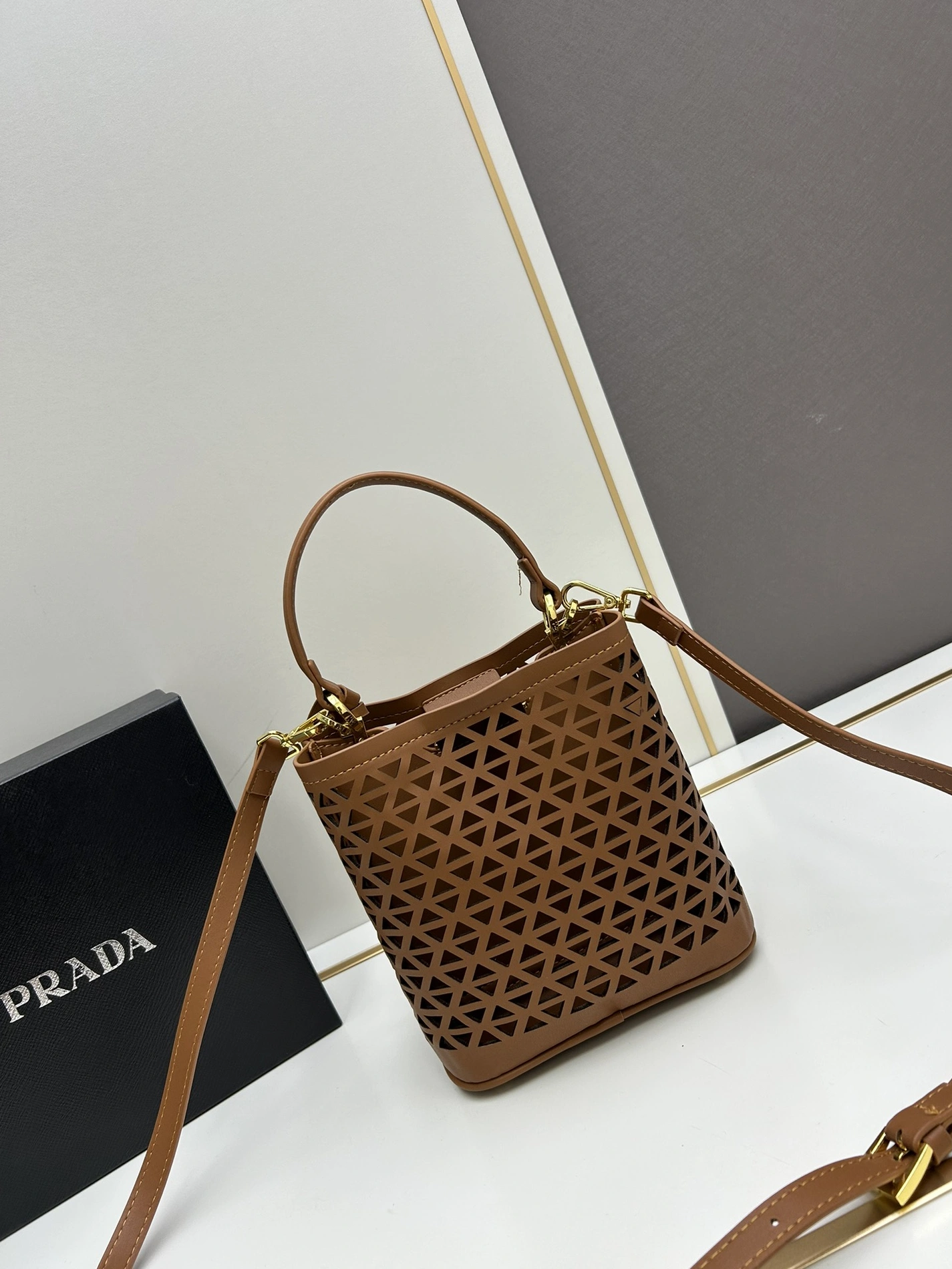Unique 4325 Prada AAA Quality Handbags For Women