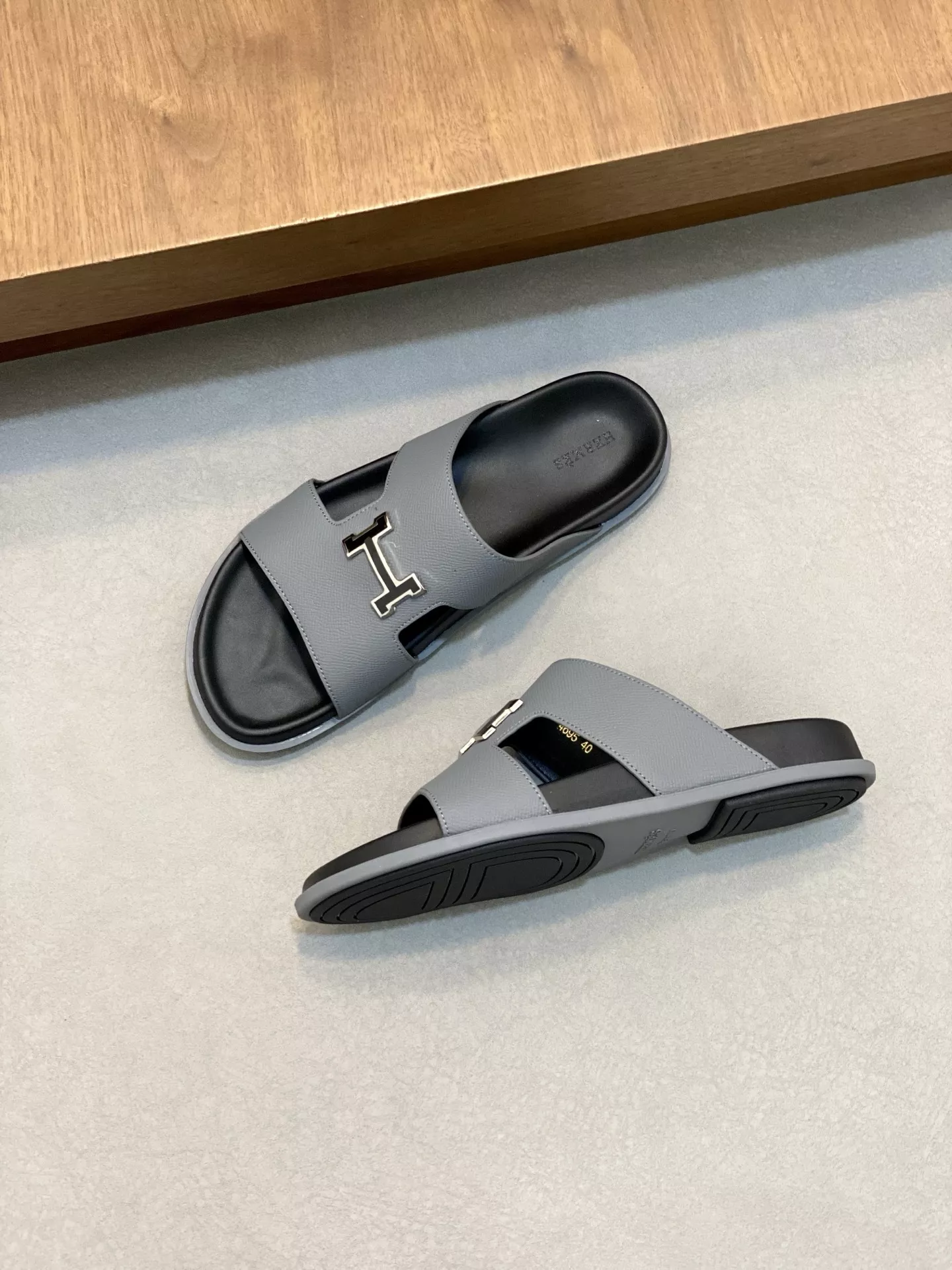 Unique 4360 Hermes Slippers For Men