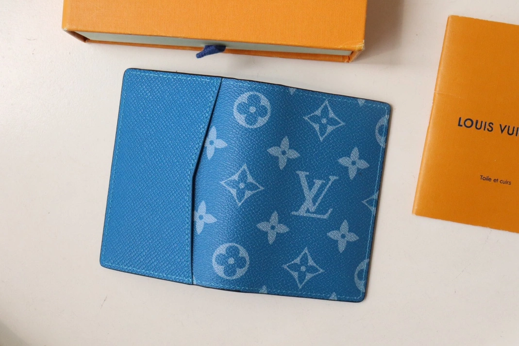 Unique 4405 Louis Vuitton LV Card Case
