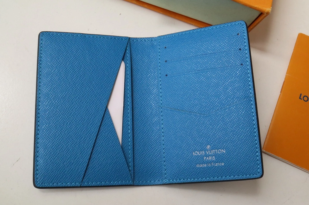 Unique 4405 Louis Vuitton LV Card Case