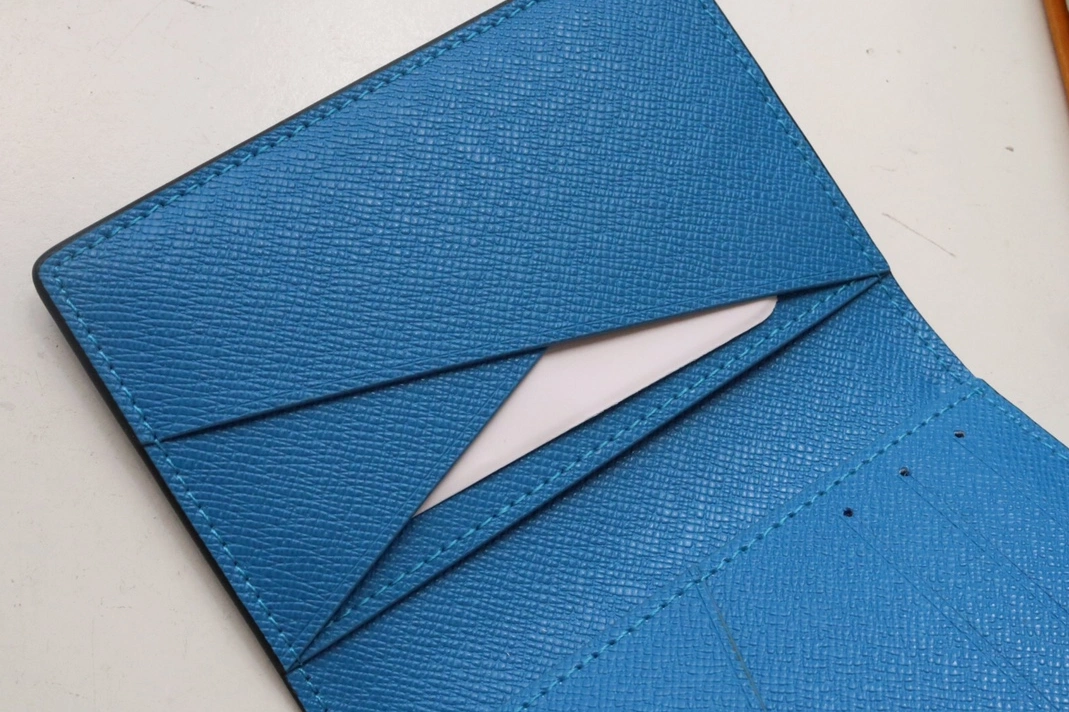 Unique 4405 Louis Vuitton LV Card Case