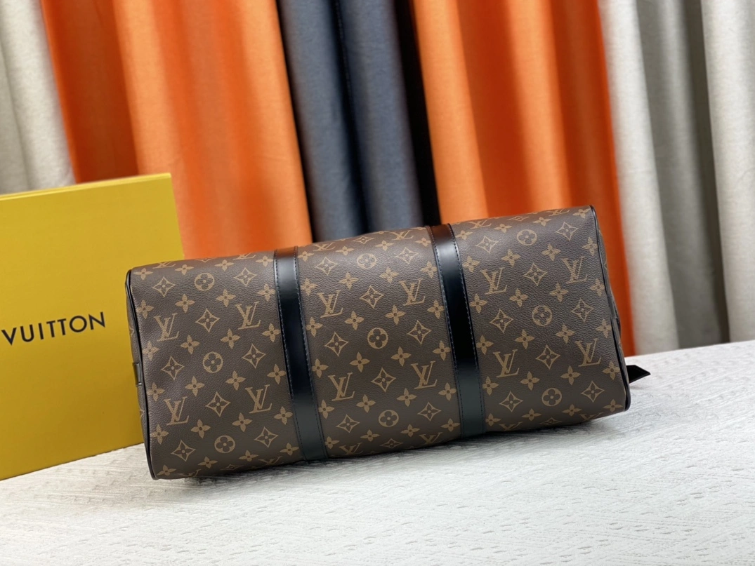 Unique 4455 Louis Vuitton Travel Bags