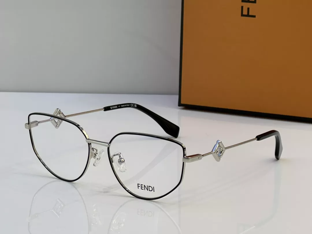 Unique 4547 Fendi Goggles