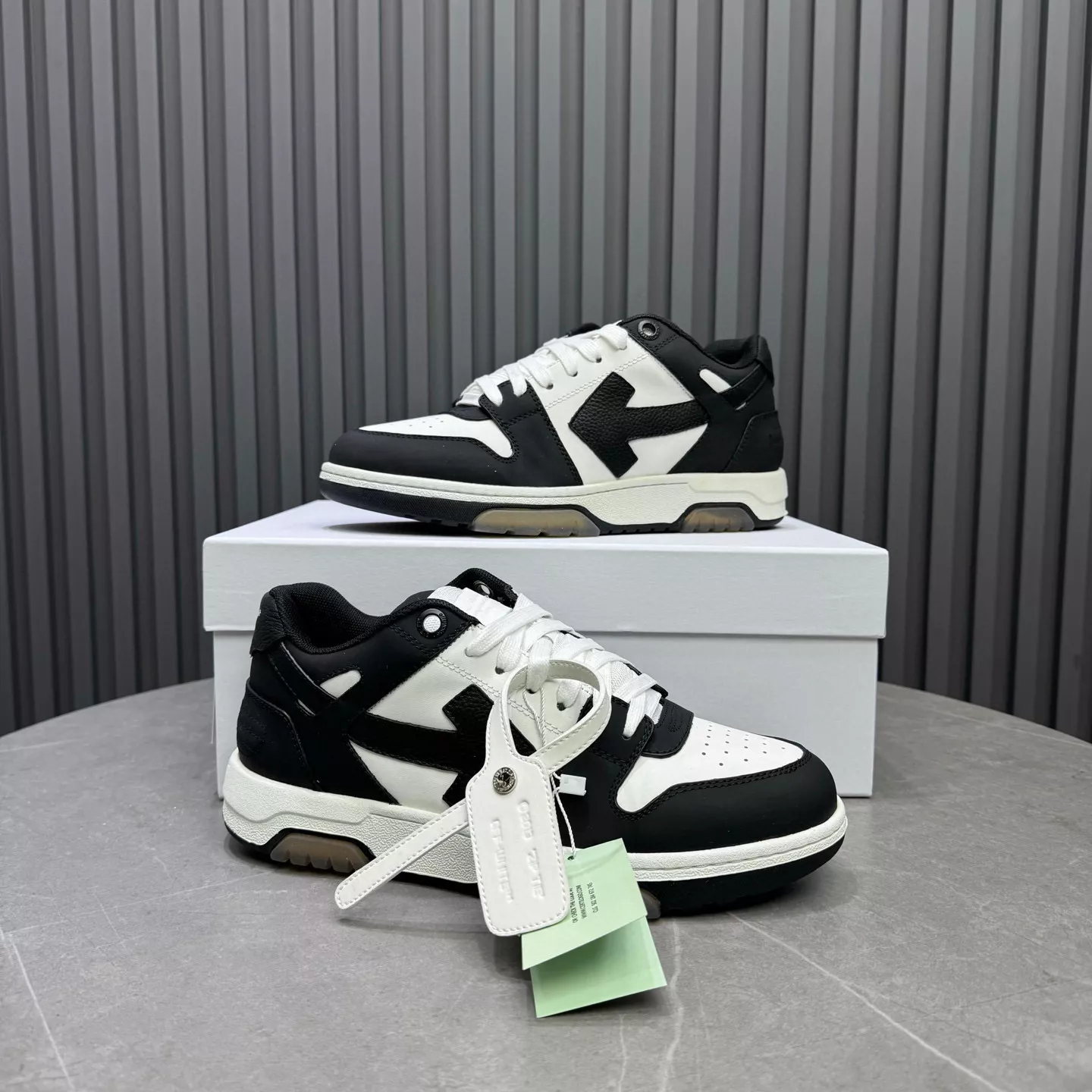 Unique 4657 Off-White Casual Shoes For Men