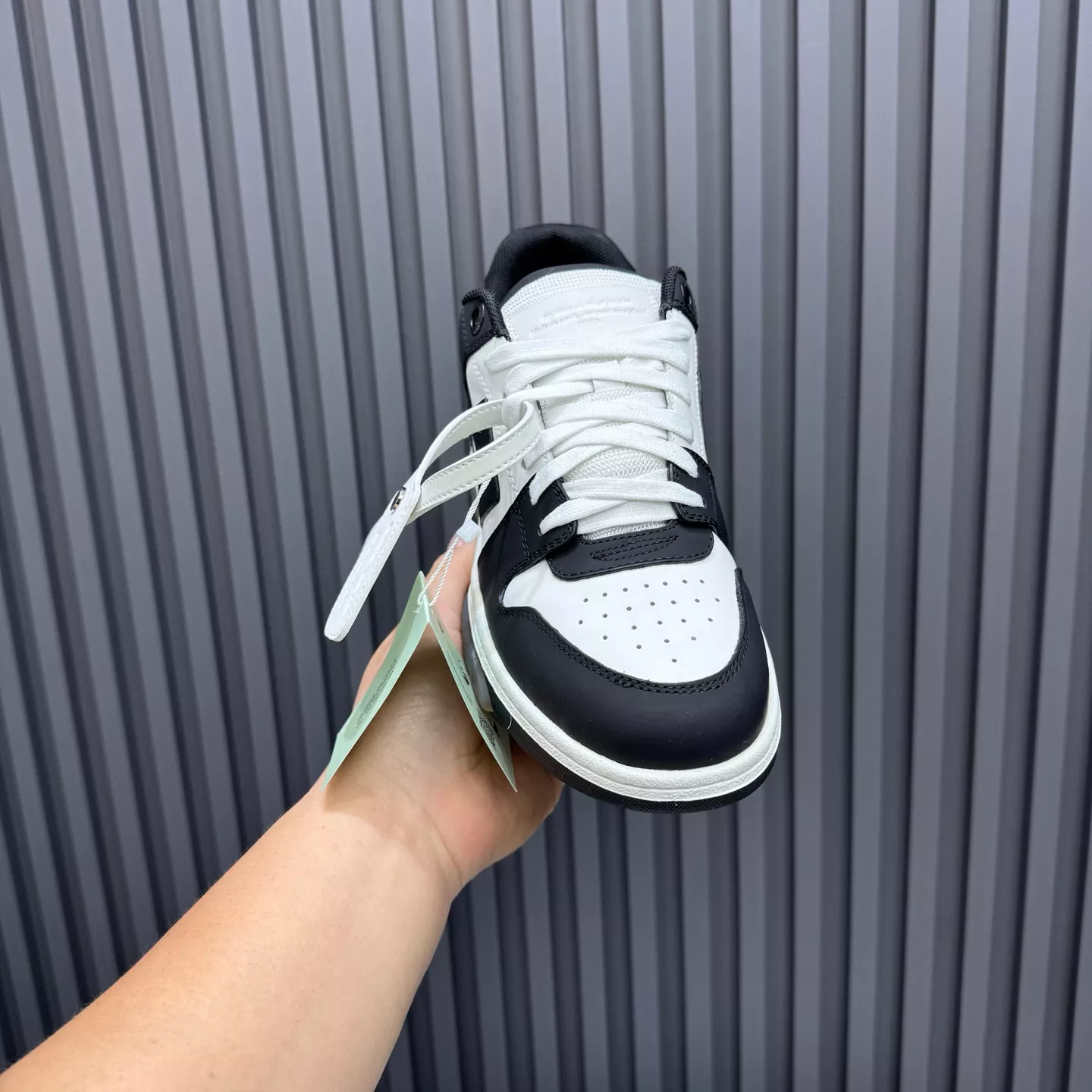 Unique 4657 Off-White Casual Shoes For Men