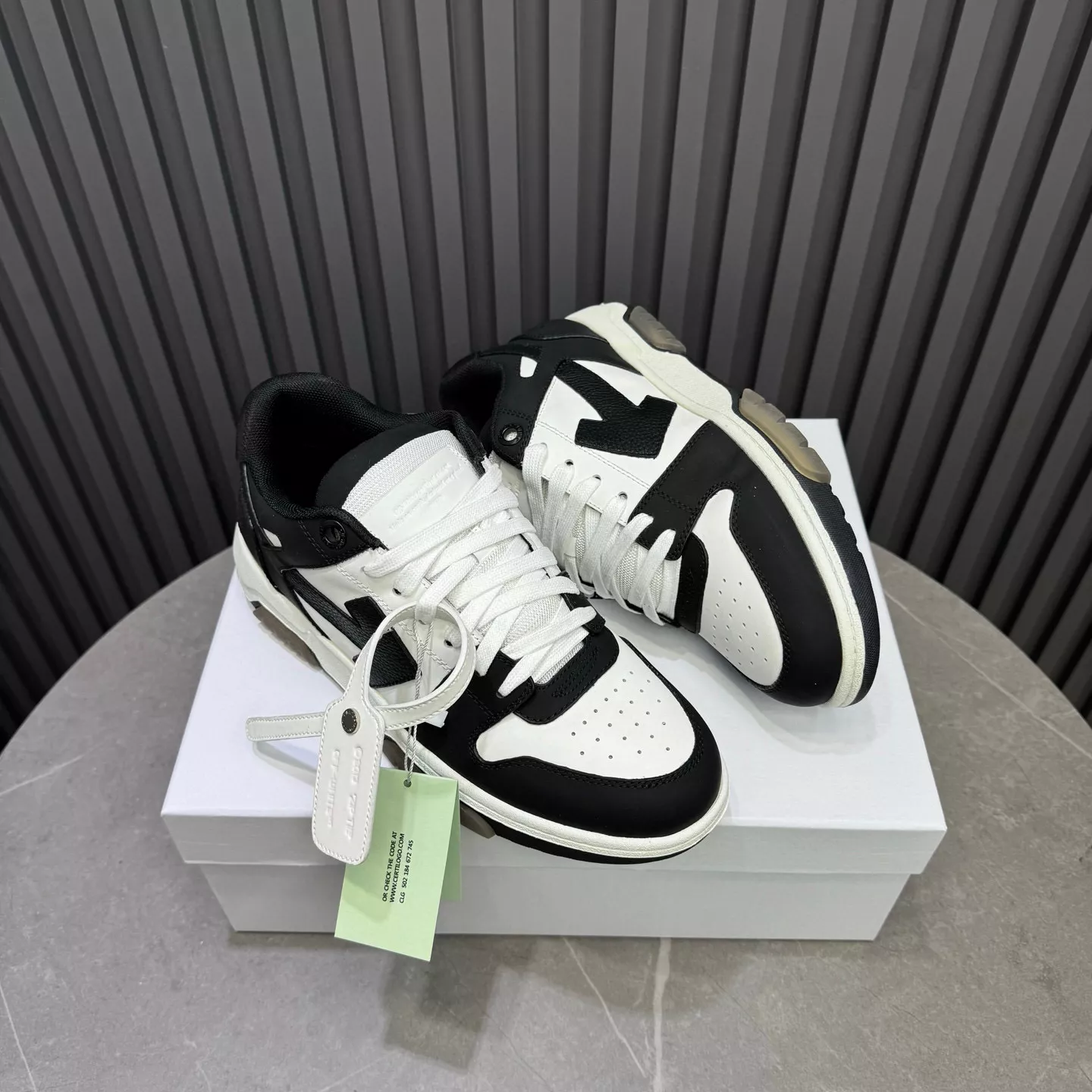 Unique 4657 Off-White Casual Shoes For Men
